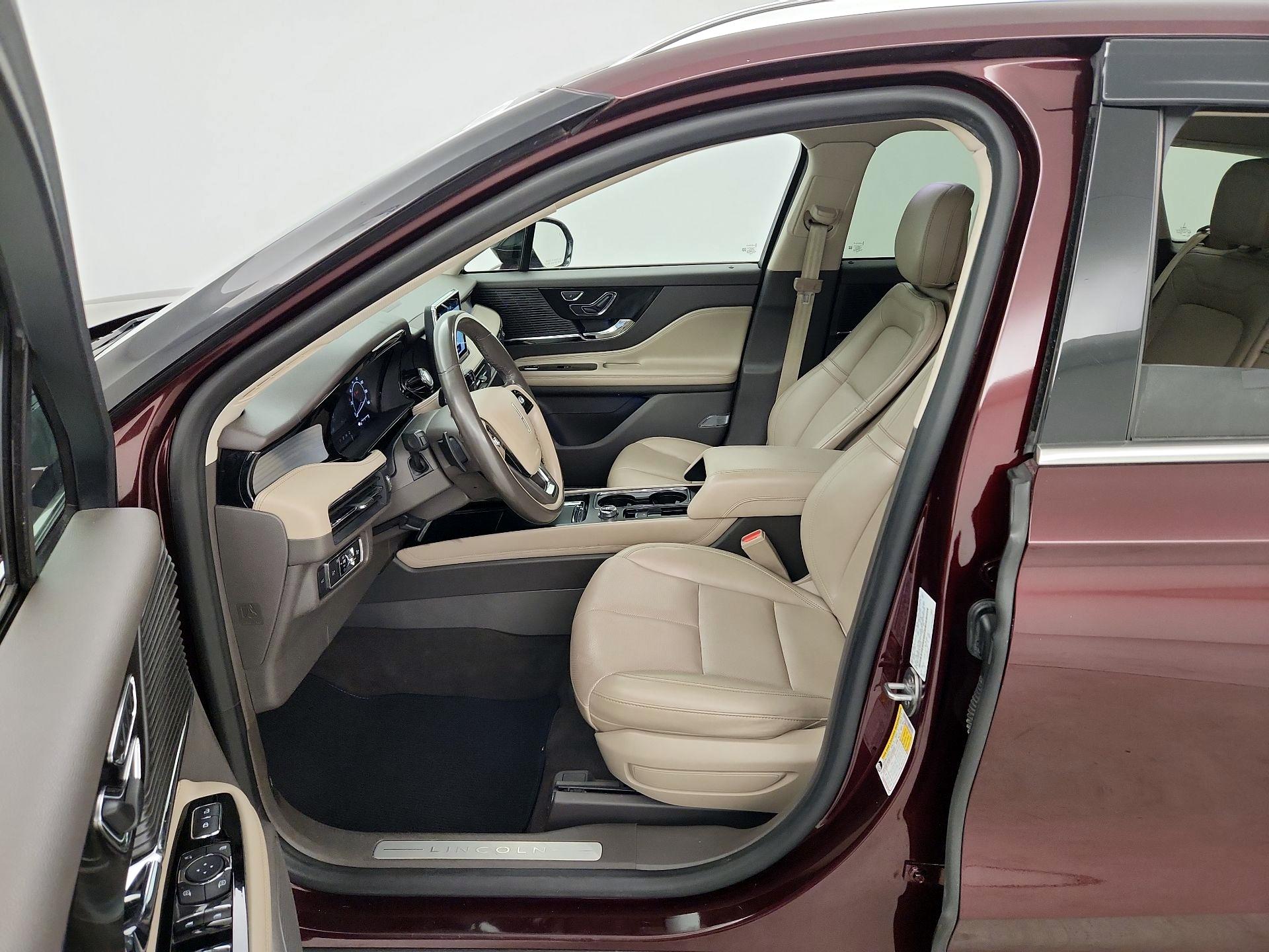 Thumbnail: 2020 Lincoln Corsair - 11