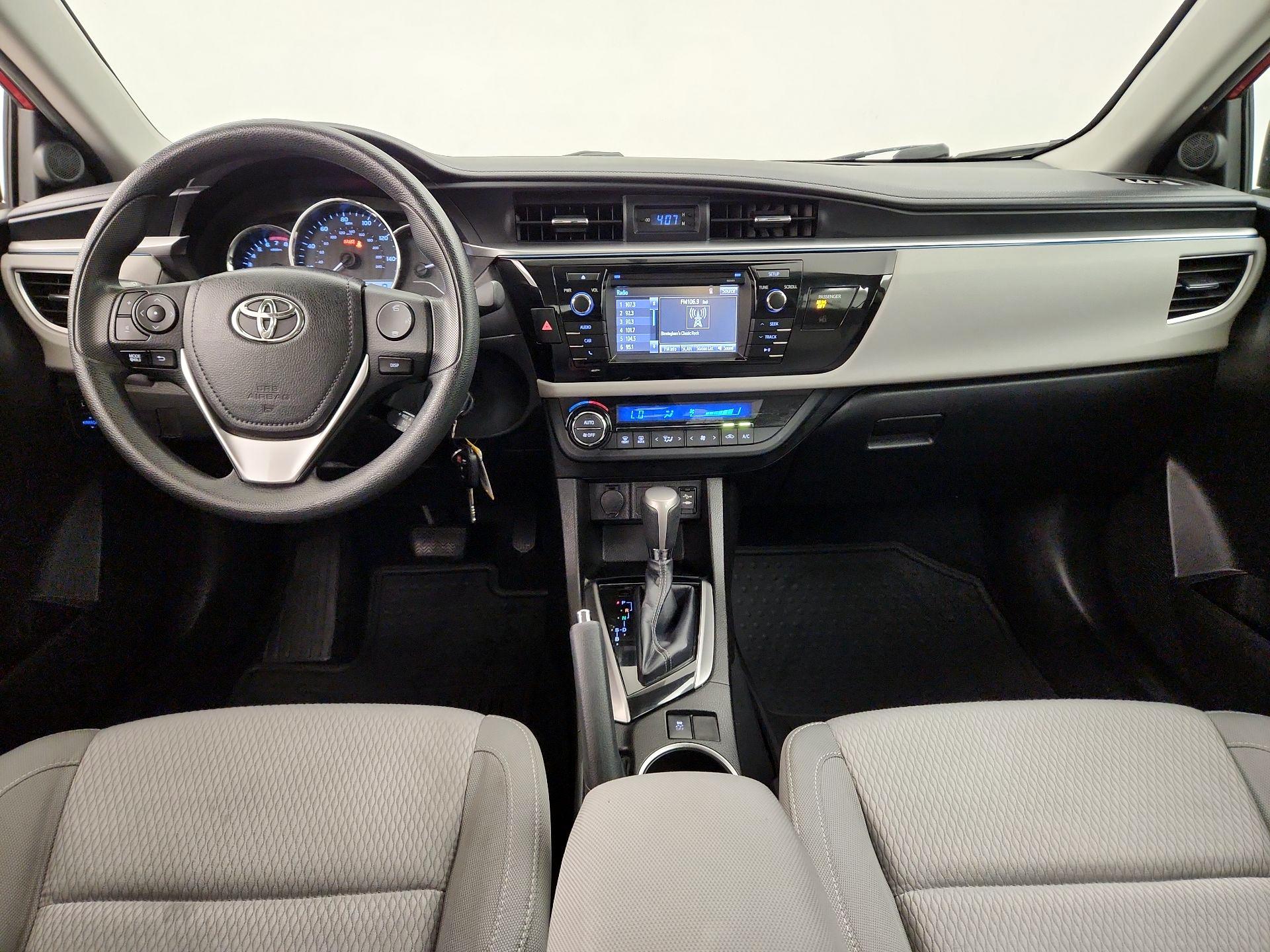 Thumbnail: 2015 Toyota Corolla - 9
