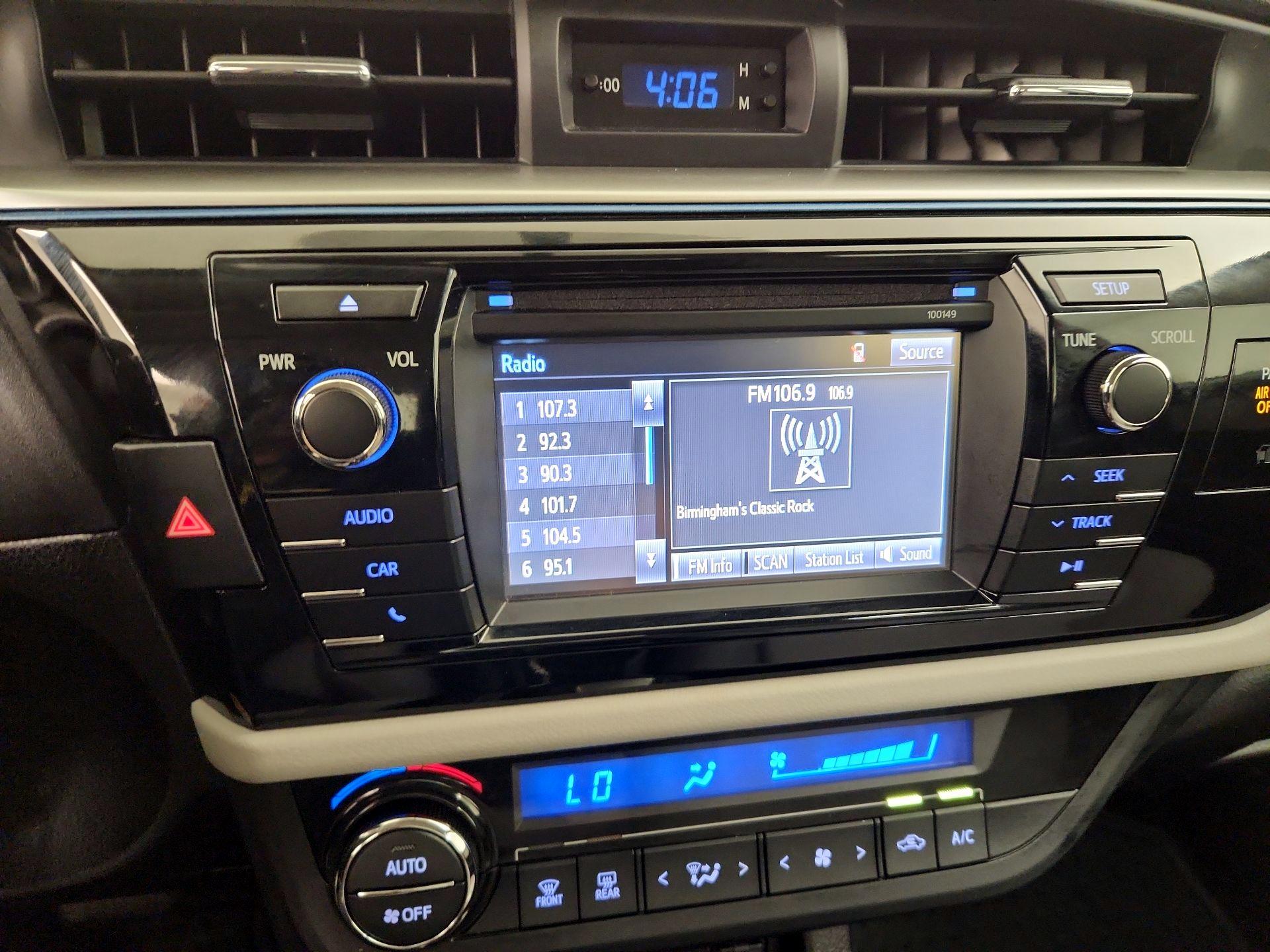 Thumbnail: 2015 Toyota Corolla - 15