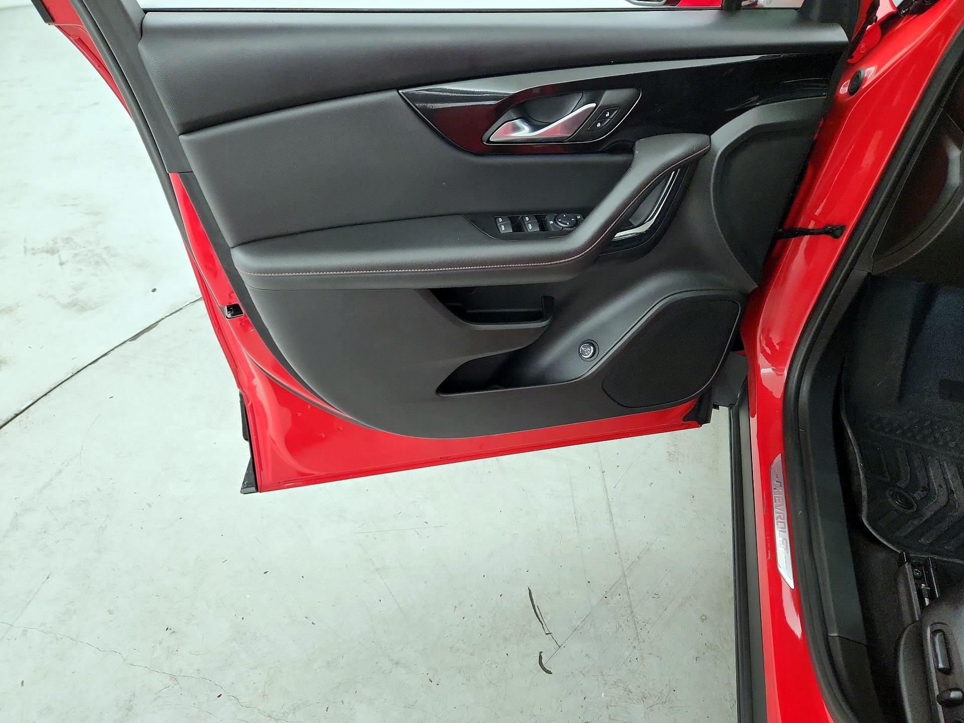 Thumbnail: 2021 Chevrolet Blazer - 12