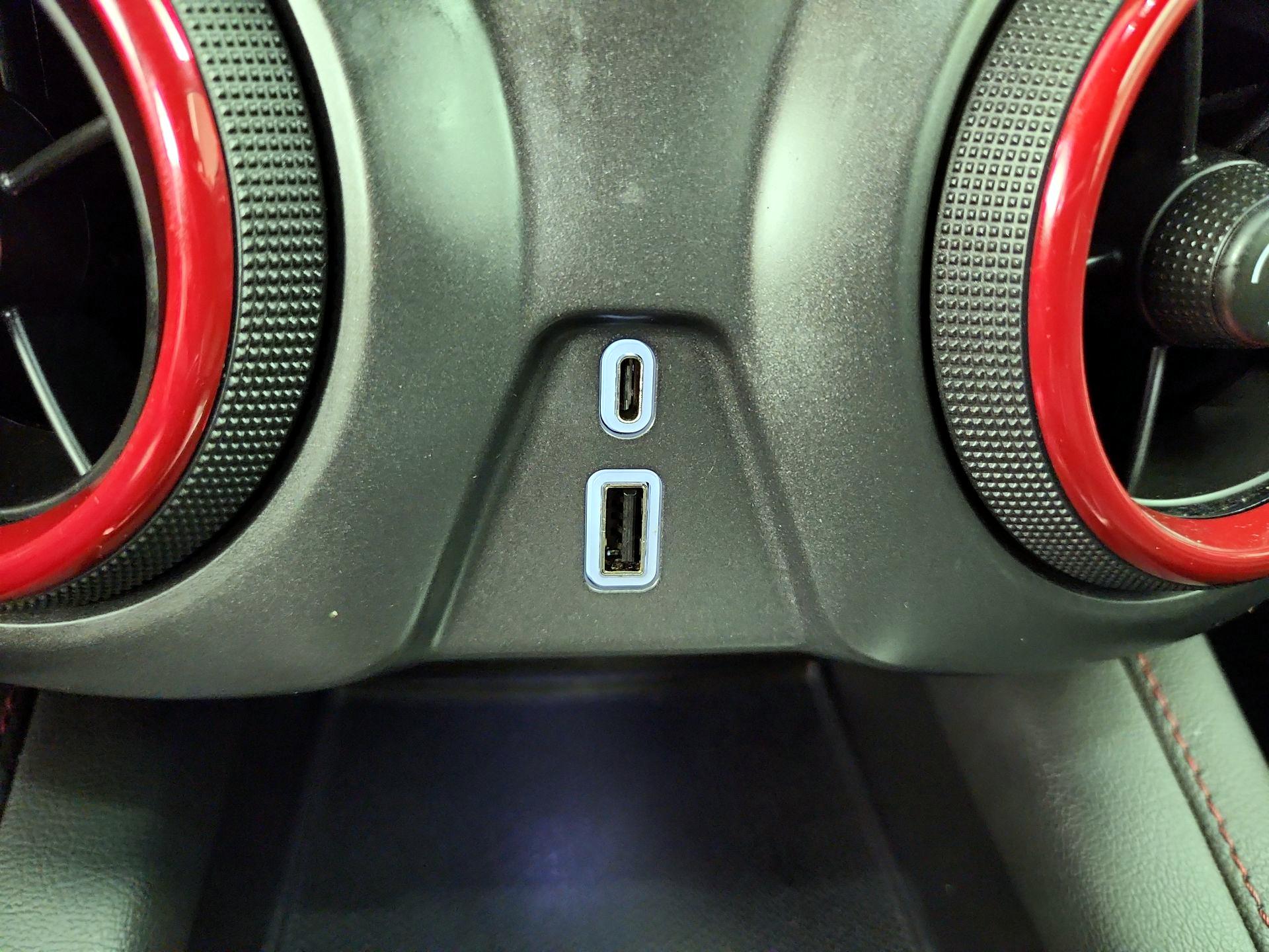 Thumbnail: 2021 Chevrolet Blazer - 19