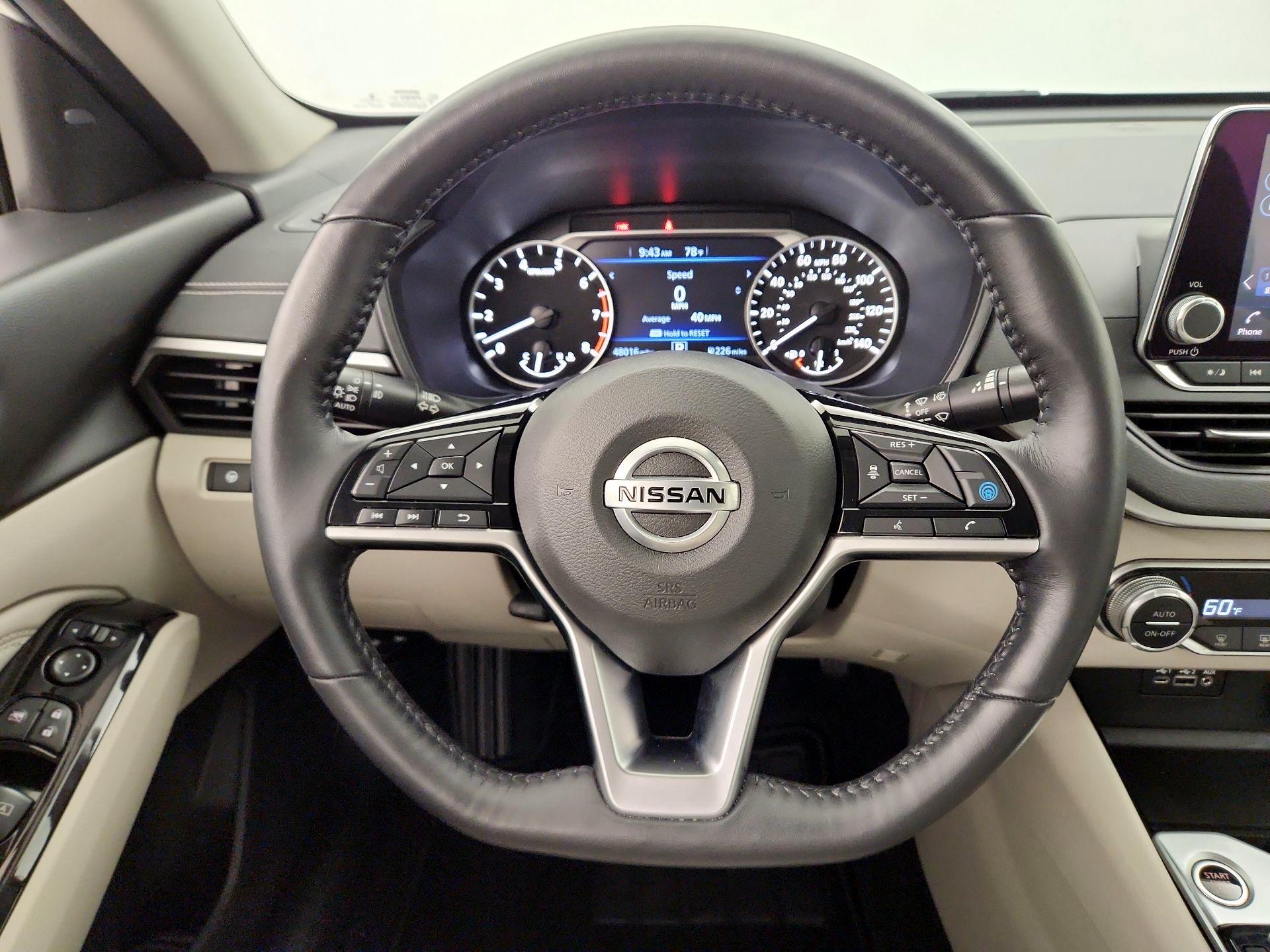 Thumbnail: 2020 Nissan Altima - 10