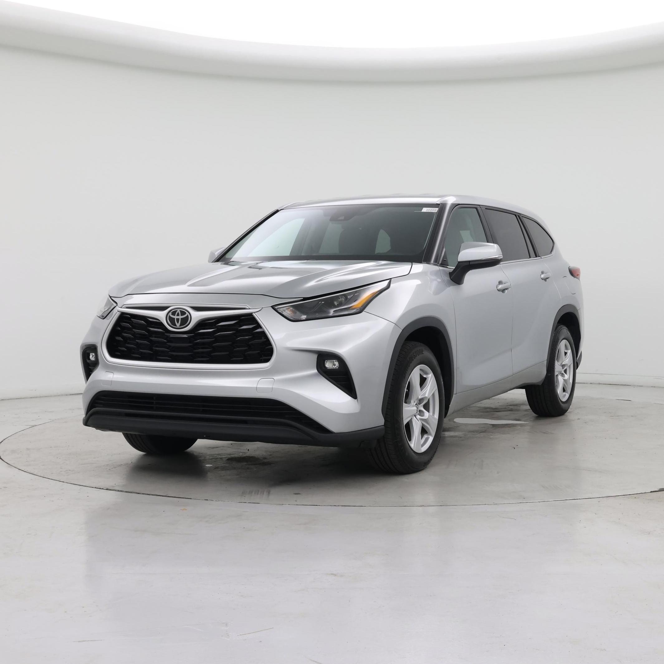 Thumbnail: 2023 Toyota Highlander - 4
