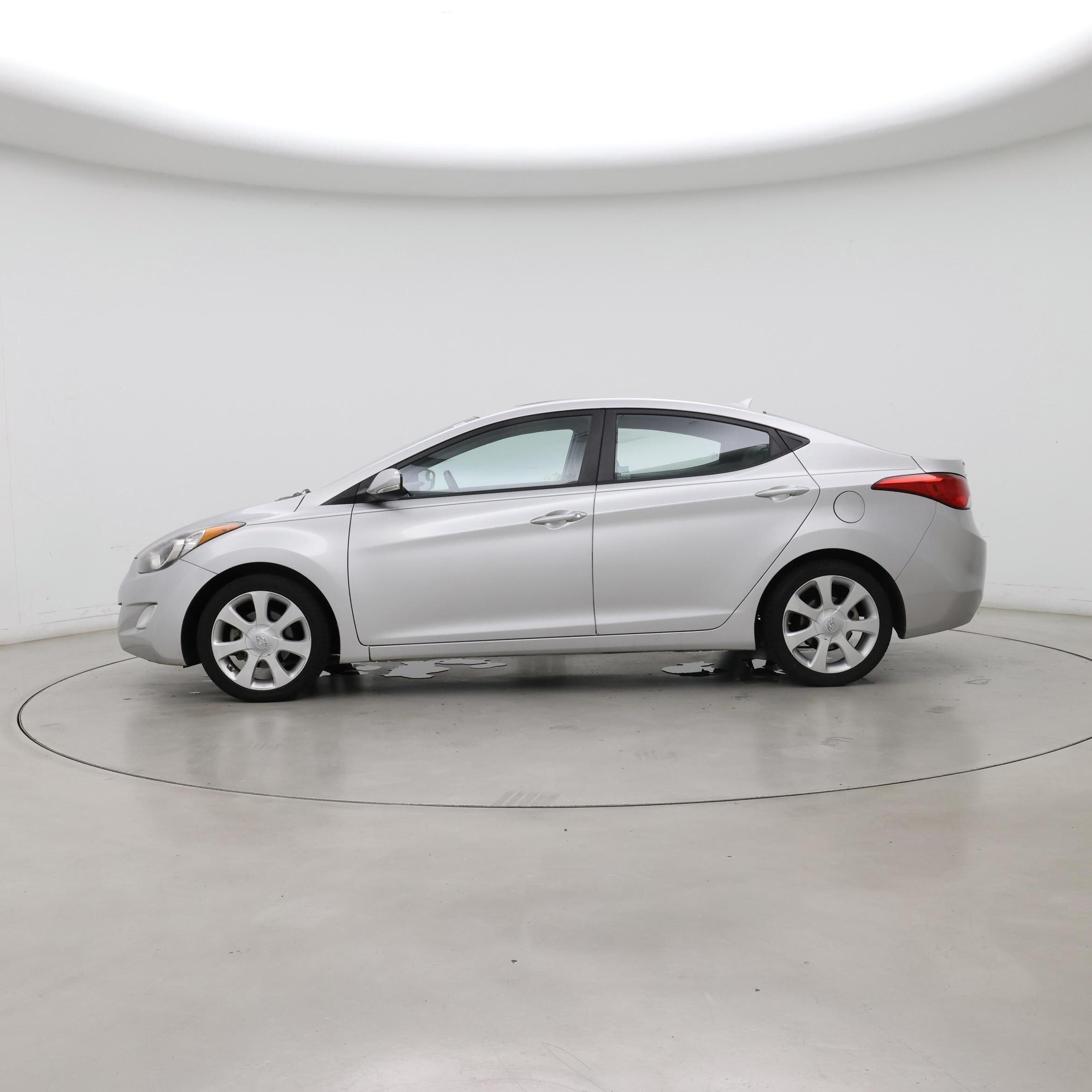 Thumbnail: 2013 Hyundai Elantra - 3