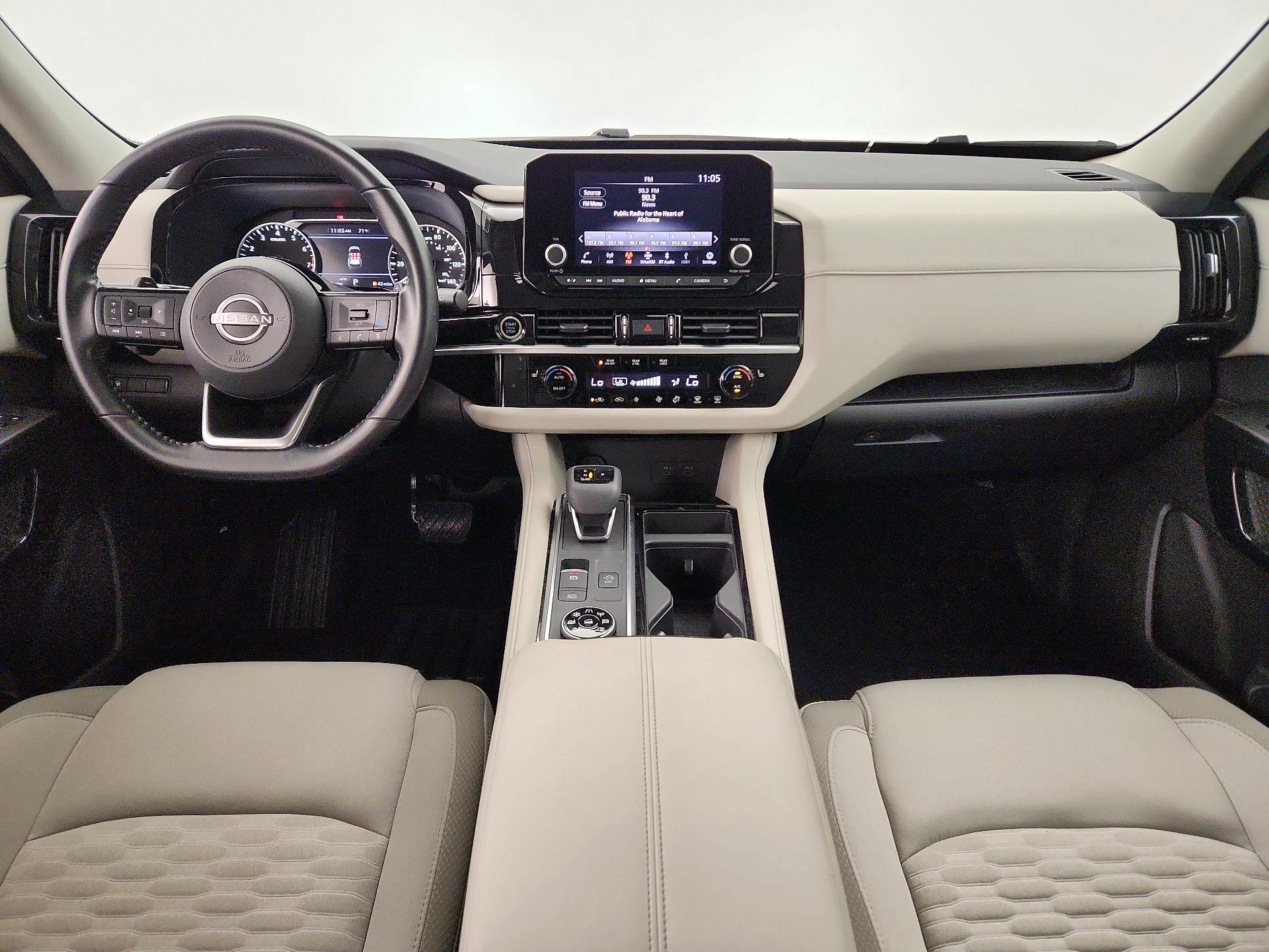 Thumbnail: 2023 Nissan Pathfinder - 9