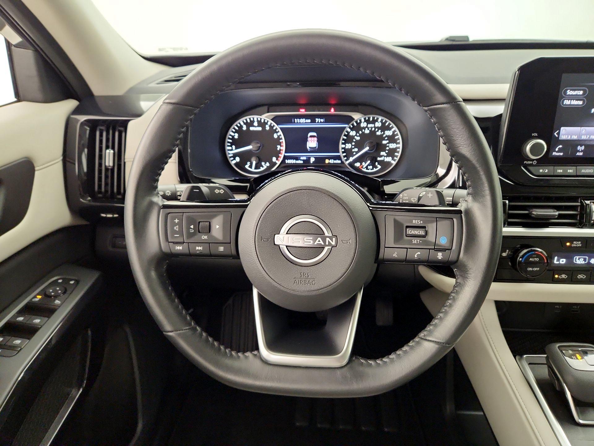 Thumbnail: 2023 Nissan Pathfinder - 10