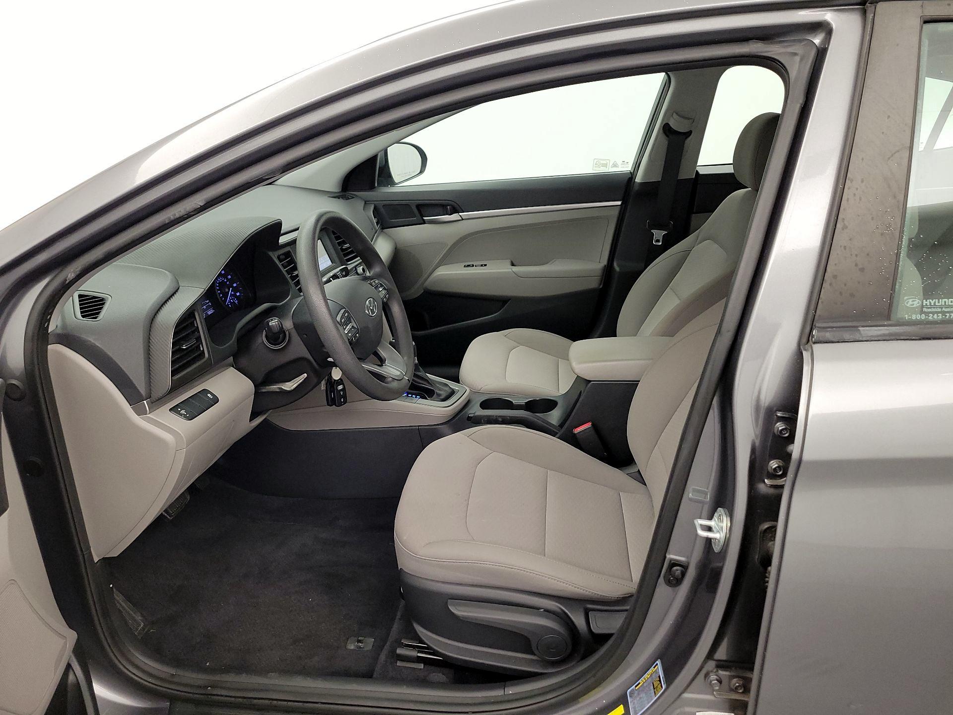 Thumbnail: 2019 Hyundai Elantra - 11