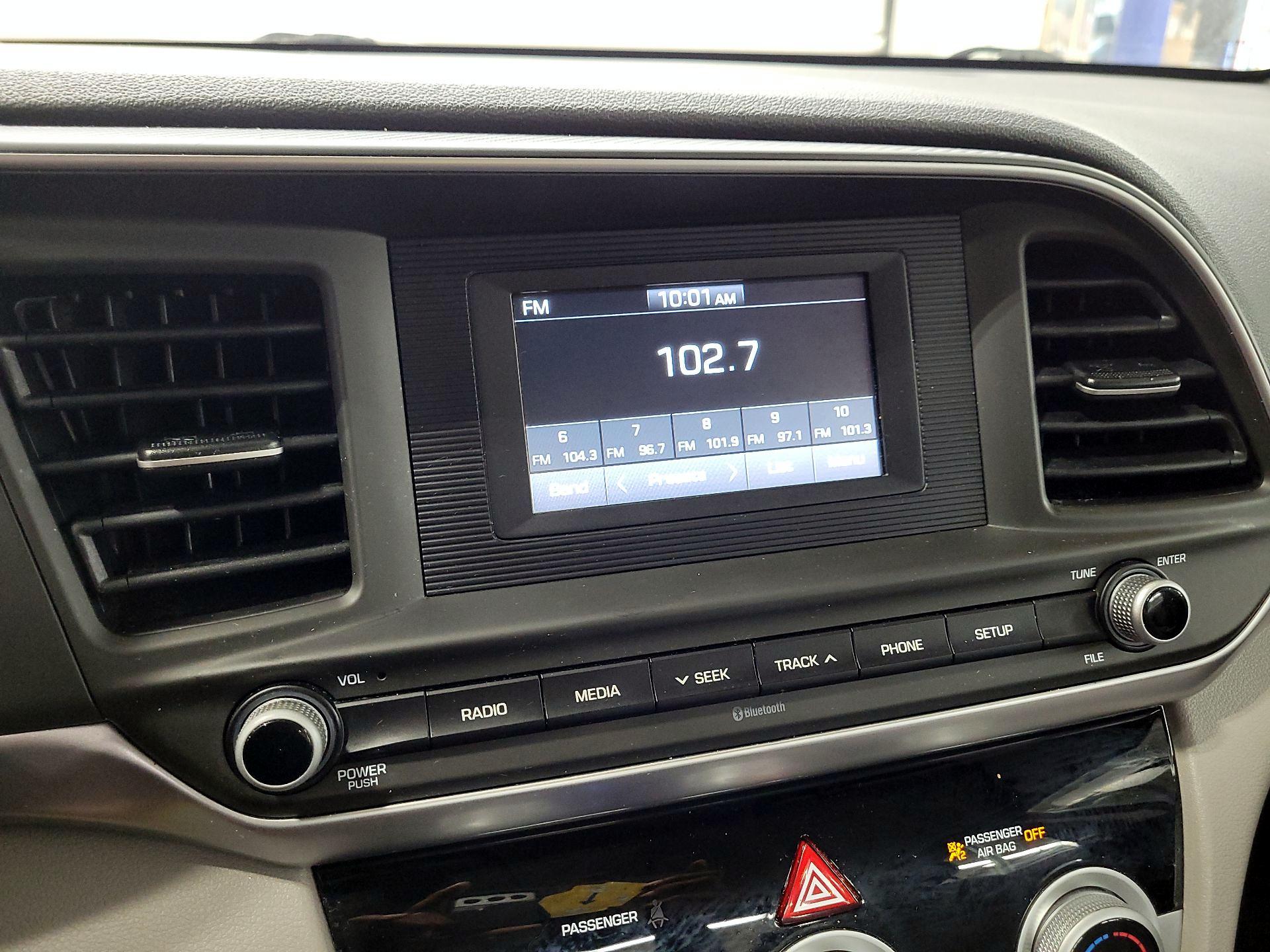 Thumbnail: 2019 Hyundai Elantra - 15
