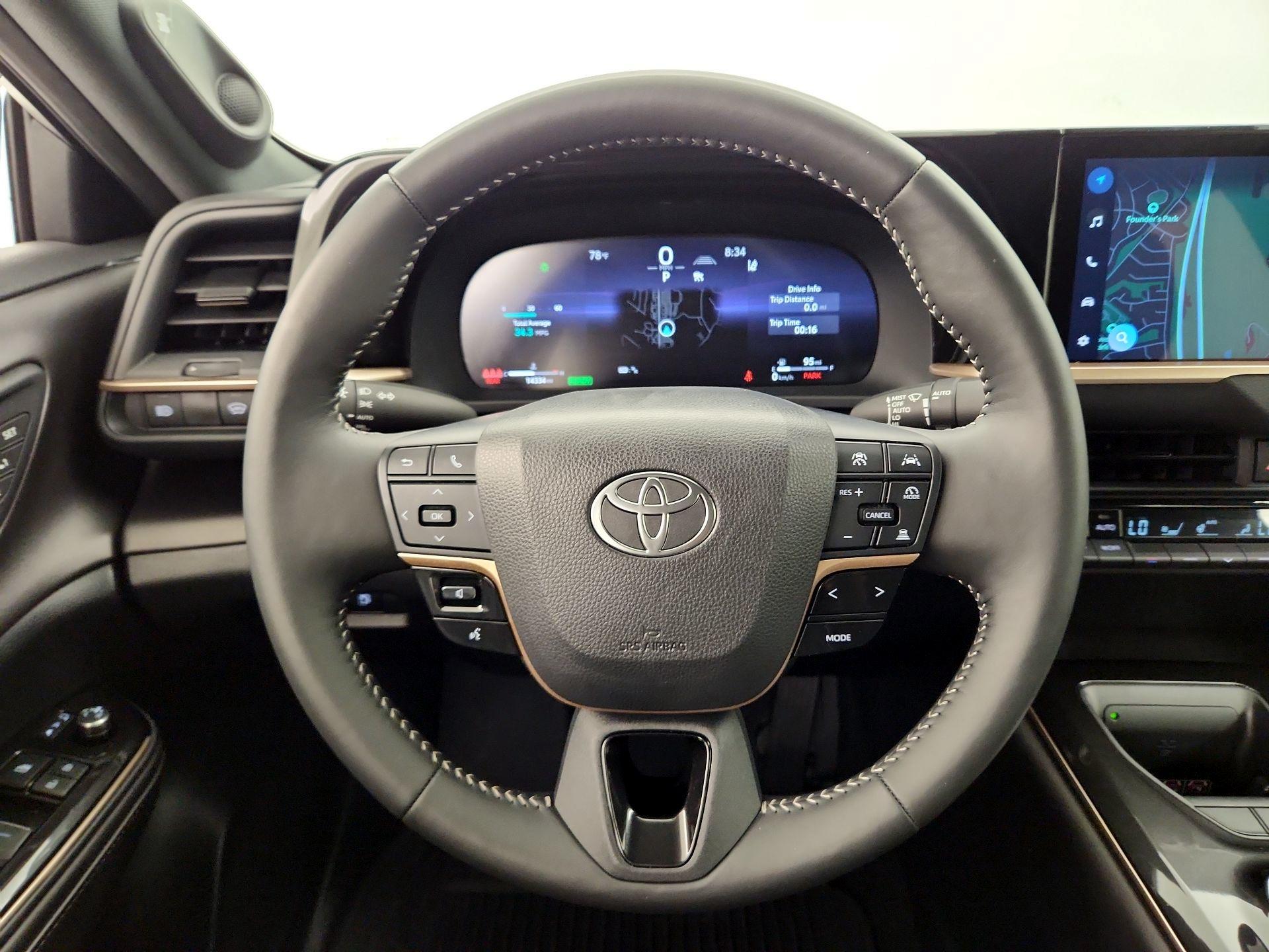 Thumbnail: 2025 Toyota Crown - 10
