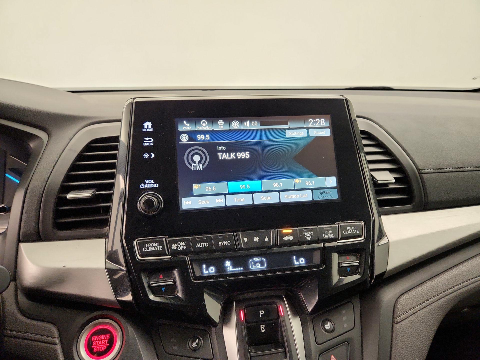 Thumbnail: 2019 Honda Odyssey - 16