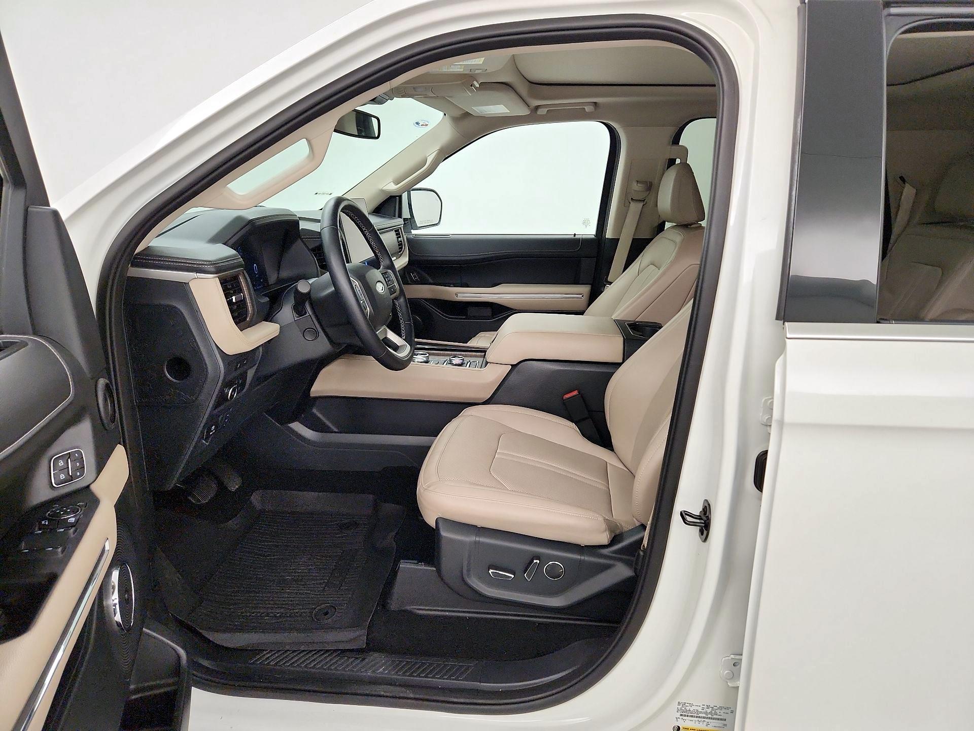 Thumbnail: 2023 Ford Expedition MAX - 11