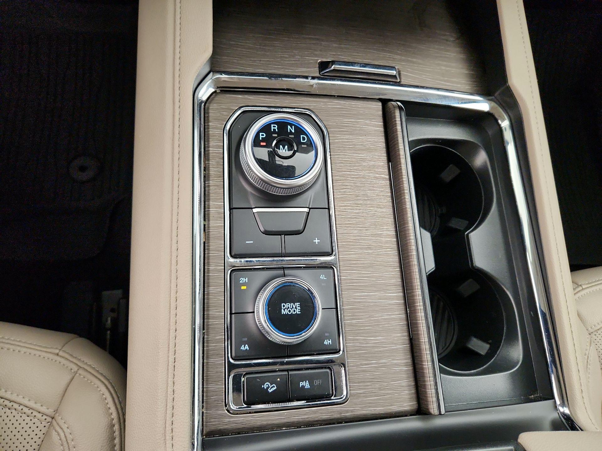 Thumbnail: 2023 Ford Expedition MAX - 18