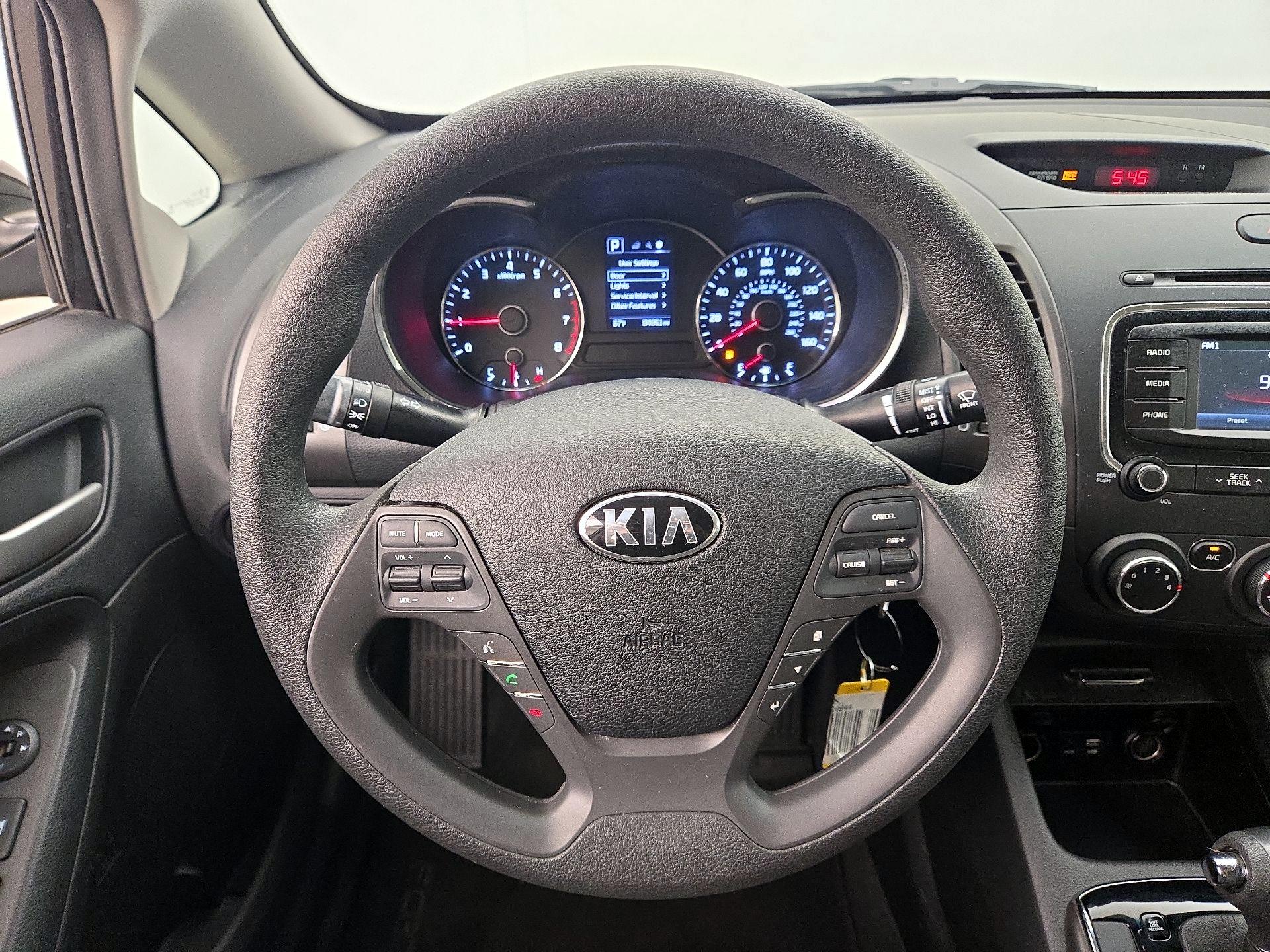 Thumbnail: 2017 Kia Forte - 10