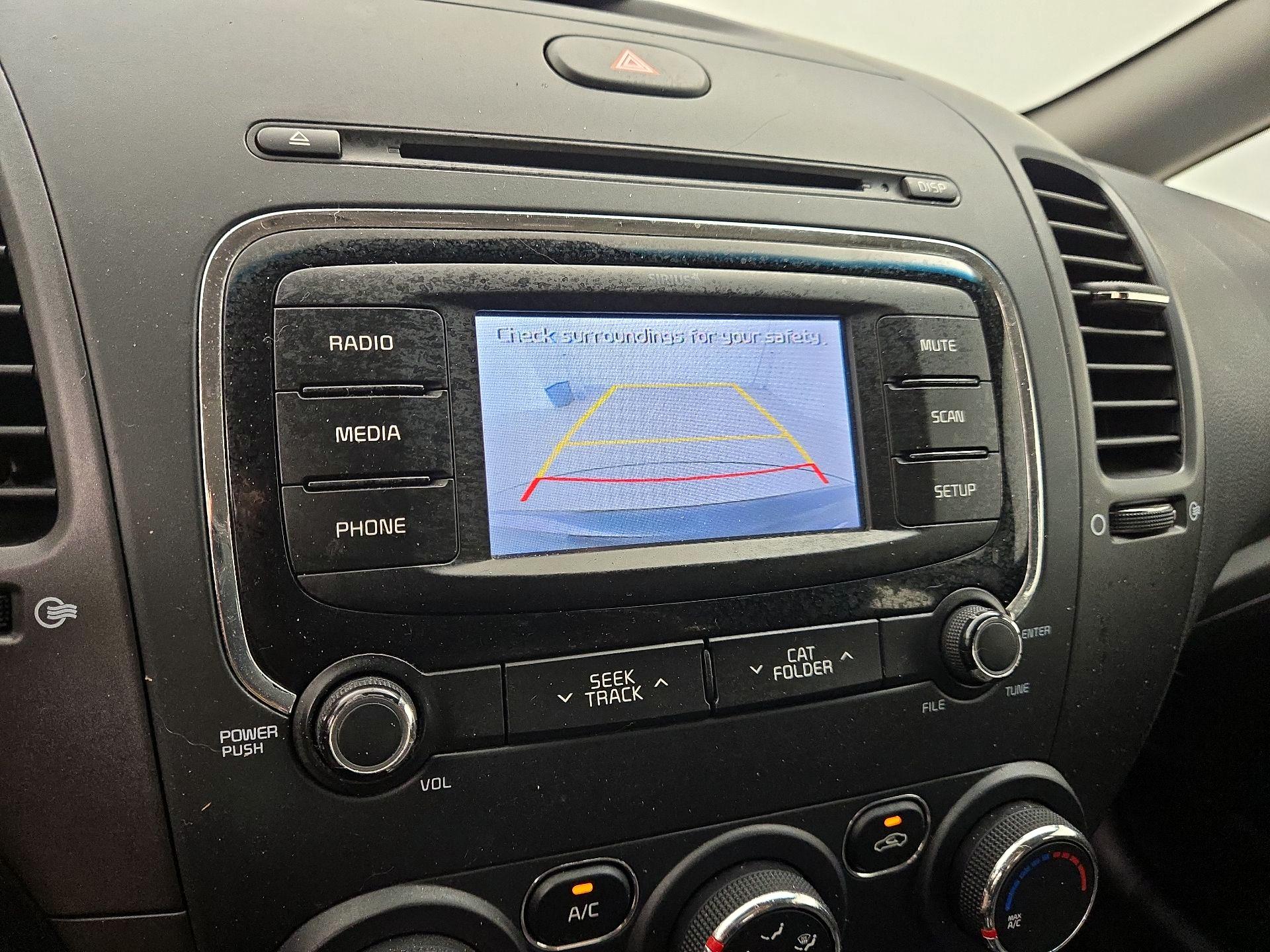 Thumbnail: 2017 Kia Forte - 14