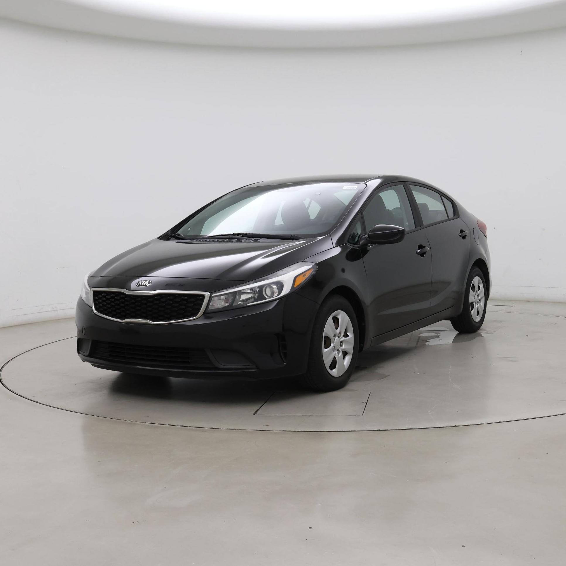 Thumbnail: 2017 Kia Forte - 4