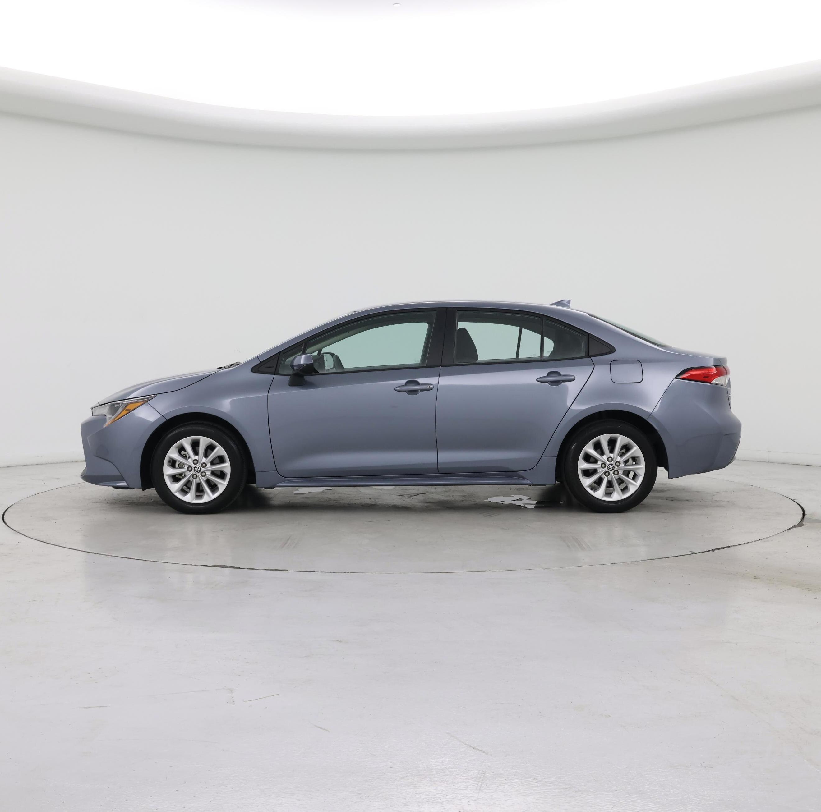 Thumbnail: 2022 Toyota Corolla - 3