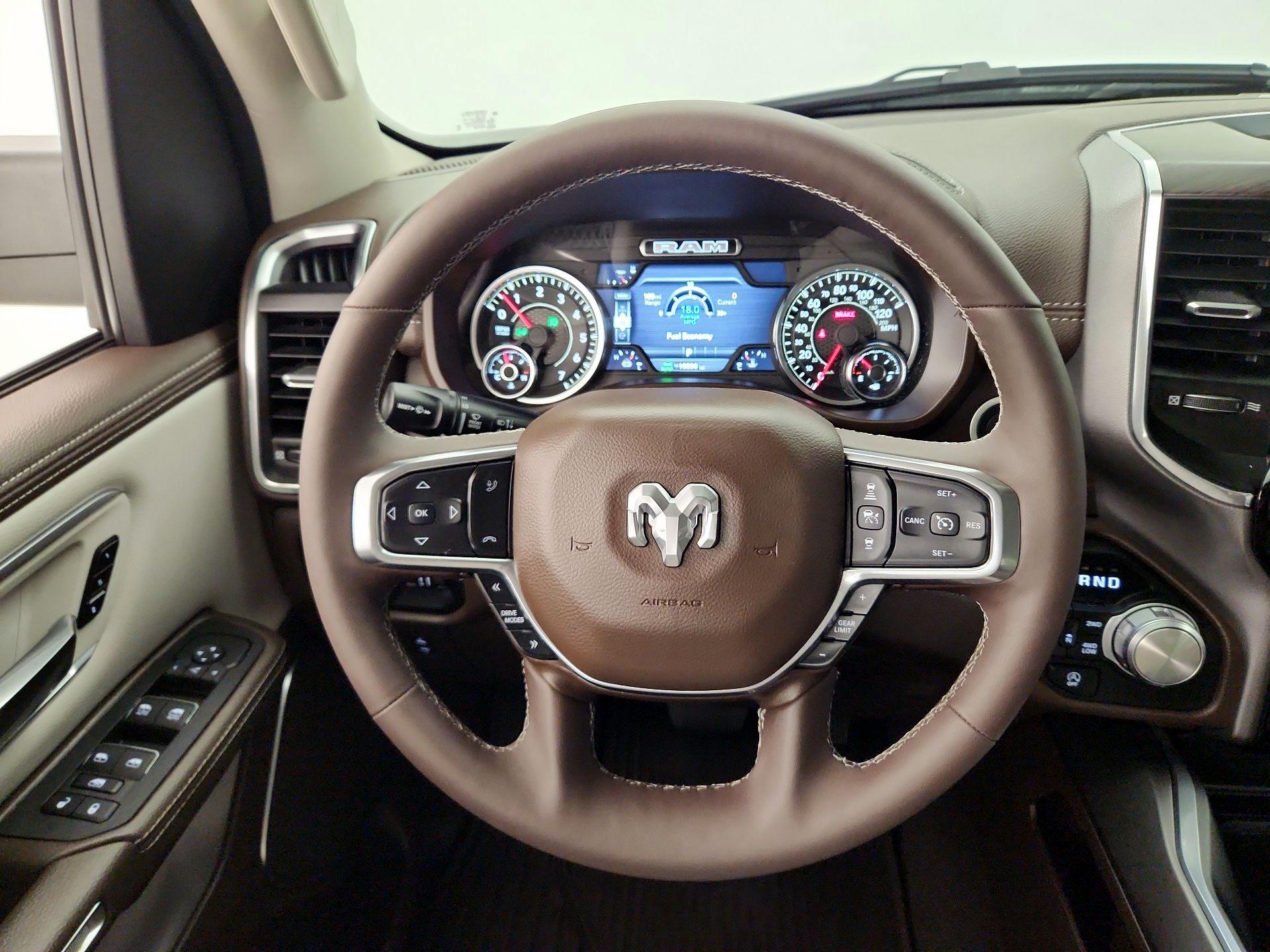 Thumbnail: 2025 RAM 1500 - 10