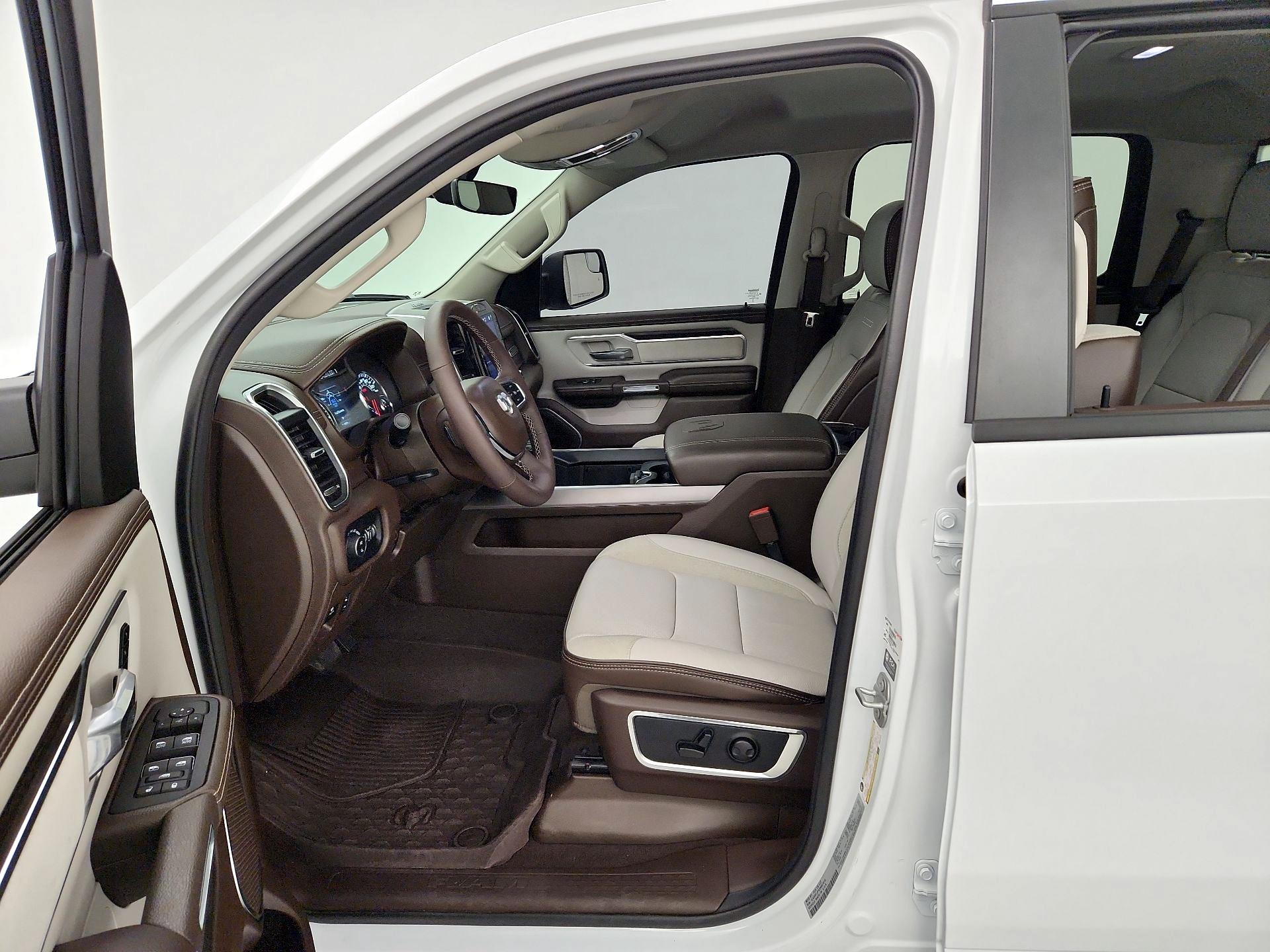 Thumbnail: 2025 RAM 1500 - 11