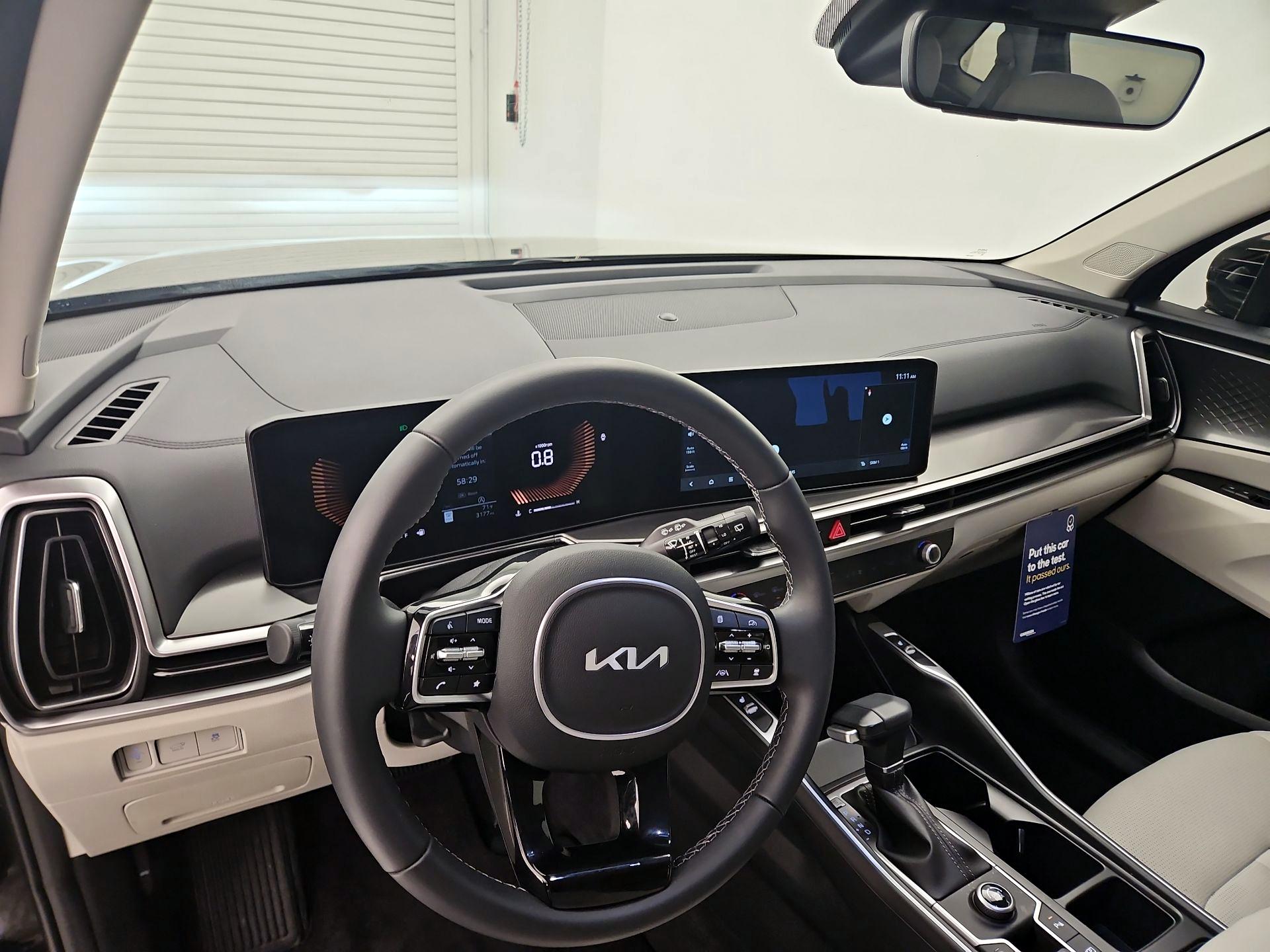 Thumbnail: 2025 Kia Sorento - 9