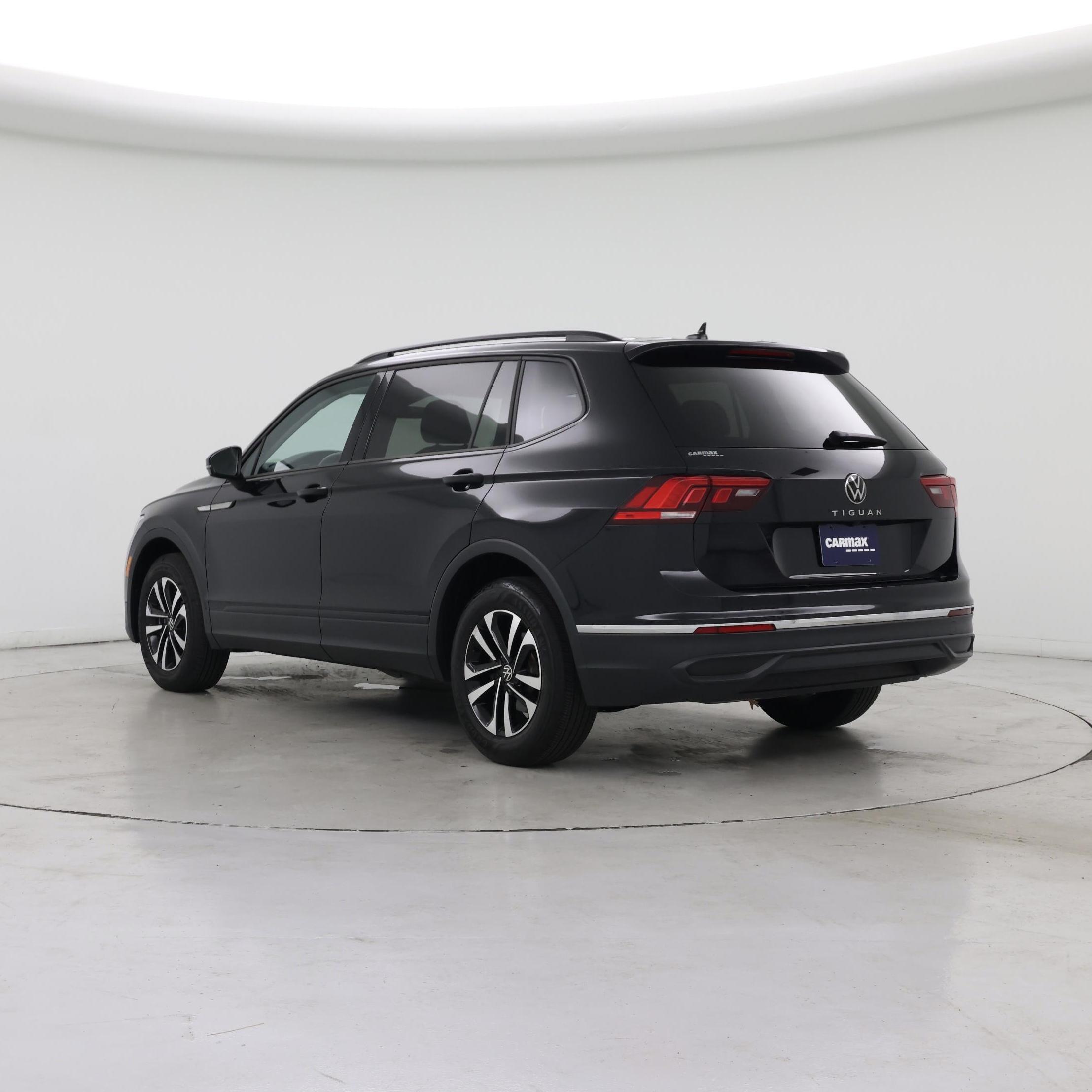 Thumbnail: 2023 Volkswagen Tiguan - 2