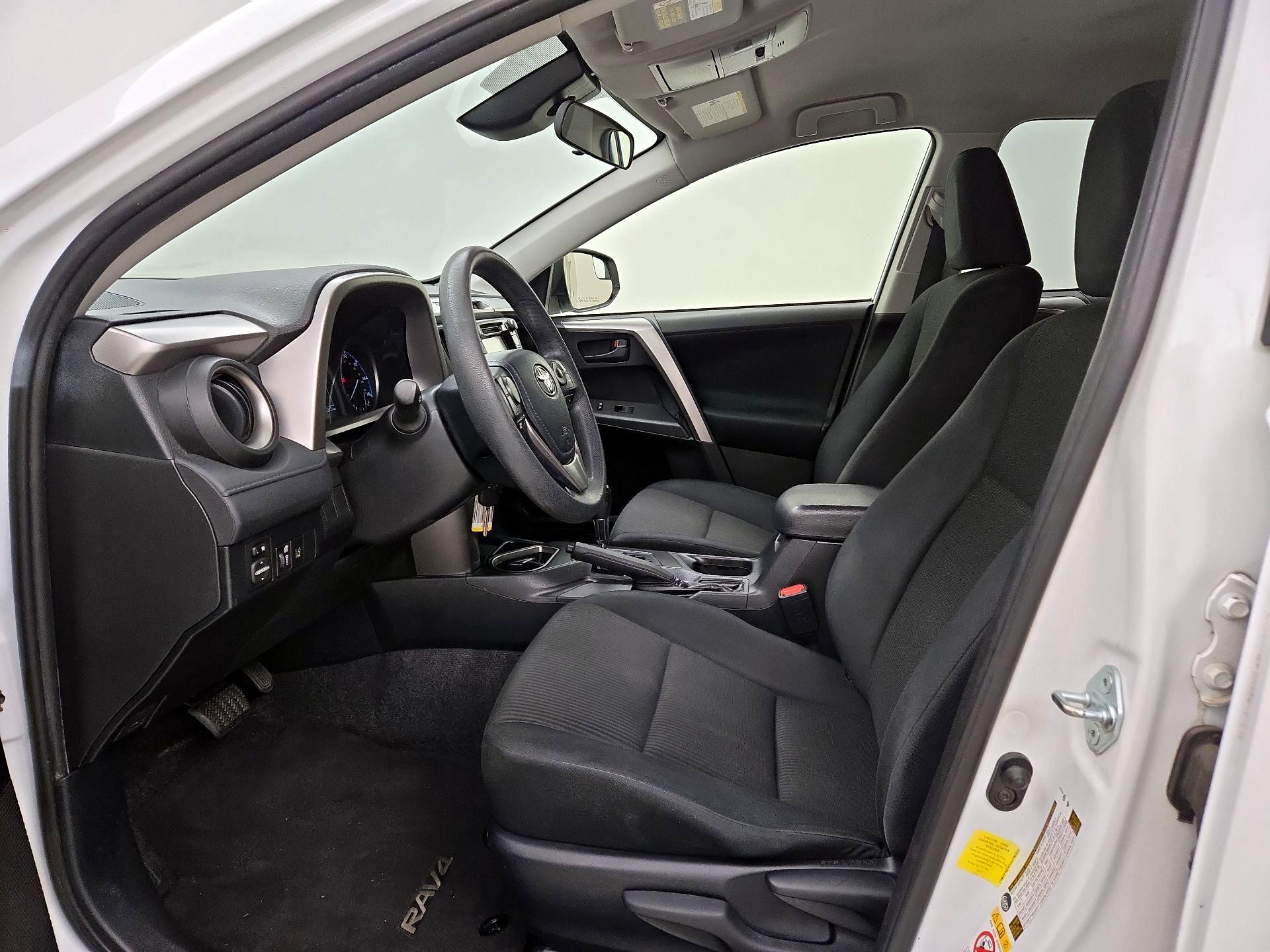Thumbnail: 2017 Toyota RAV4 - 11
