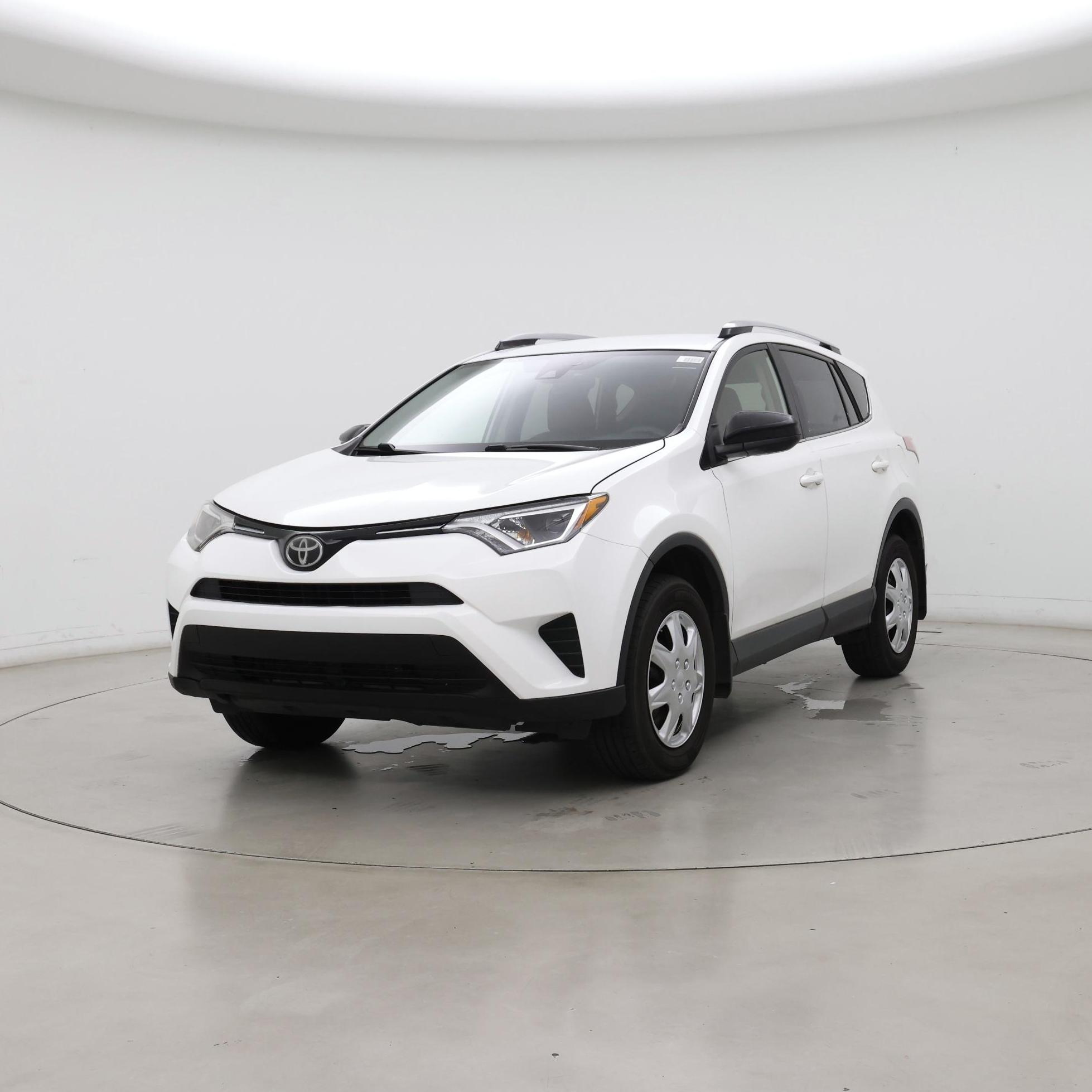 Thumbnail: 2017 Toyota RAV4 - 4