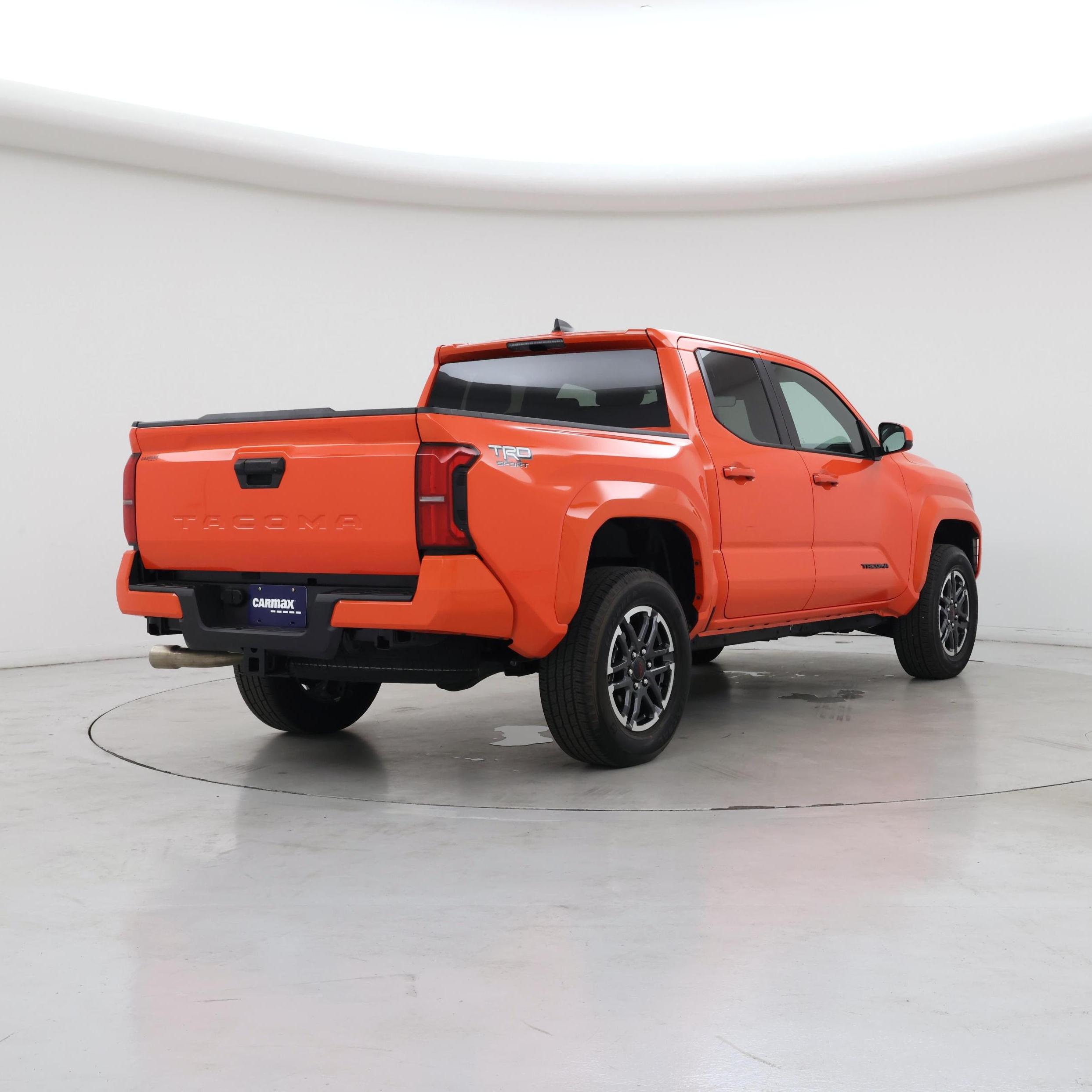 Thumbnail: 2024 Toyota Tacoma - 8