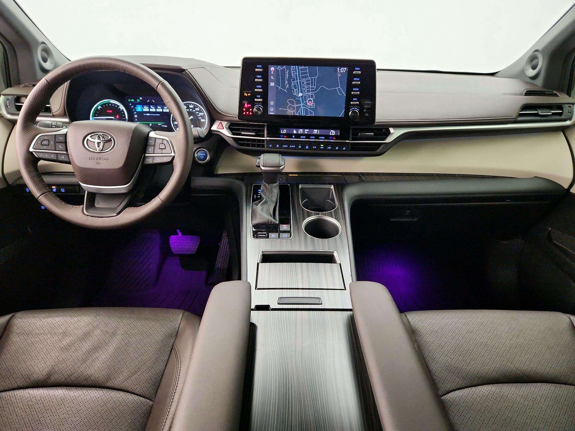 Thumbnail: 2024 Toyota Sienna - 9