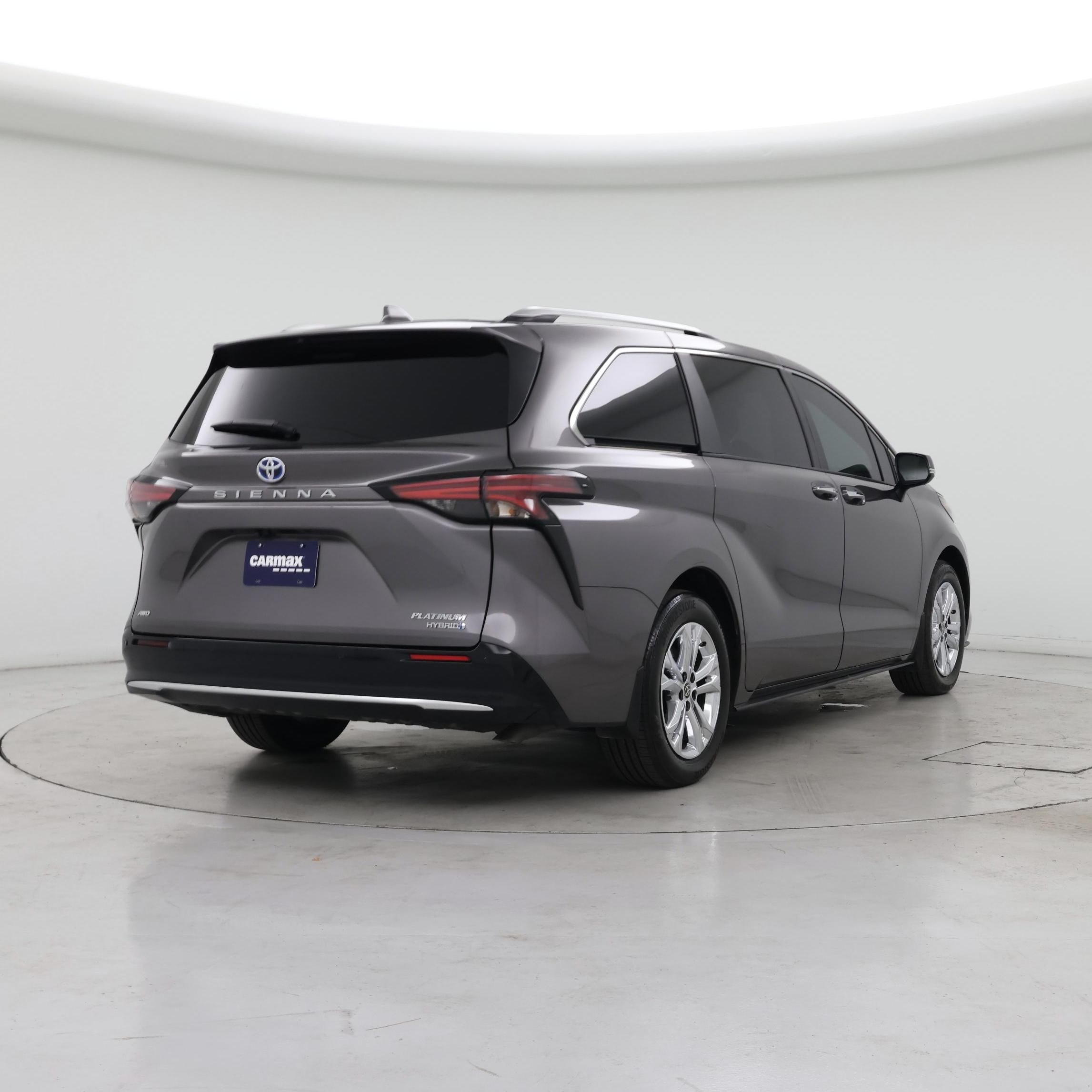 Thumbnail: 2024 Toyota Sienna - 8