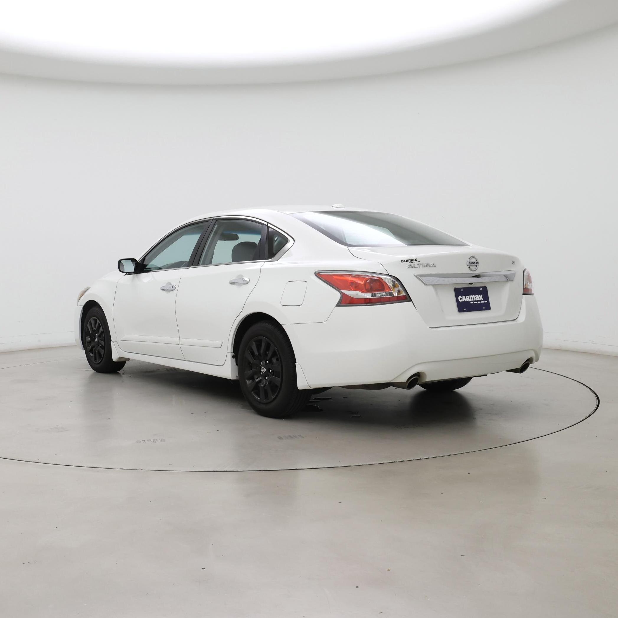 Thumbnail: 2015 Nissan Altima - 2