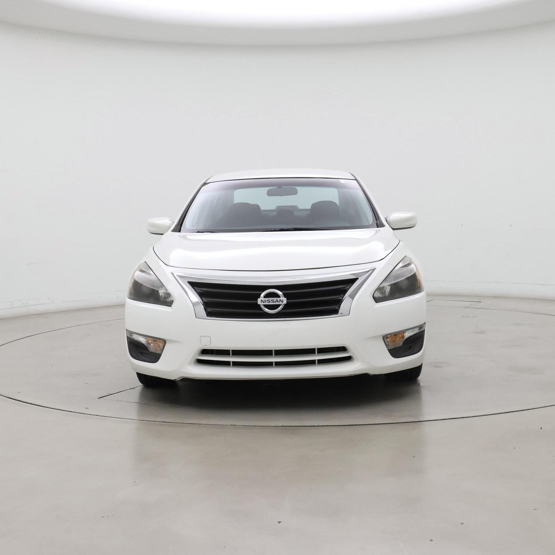 Thumbnail: 2015 Nissan Altima - 5