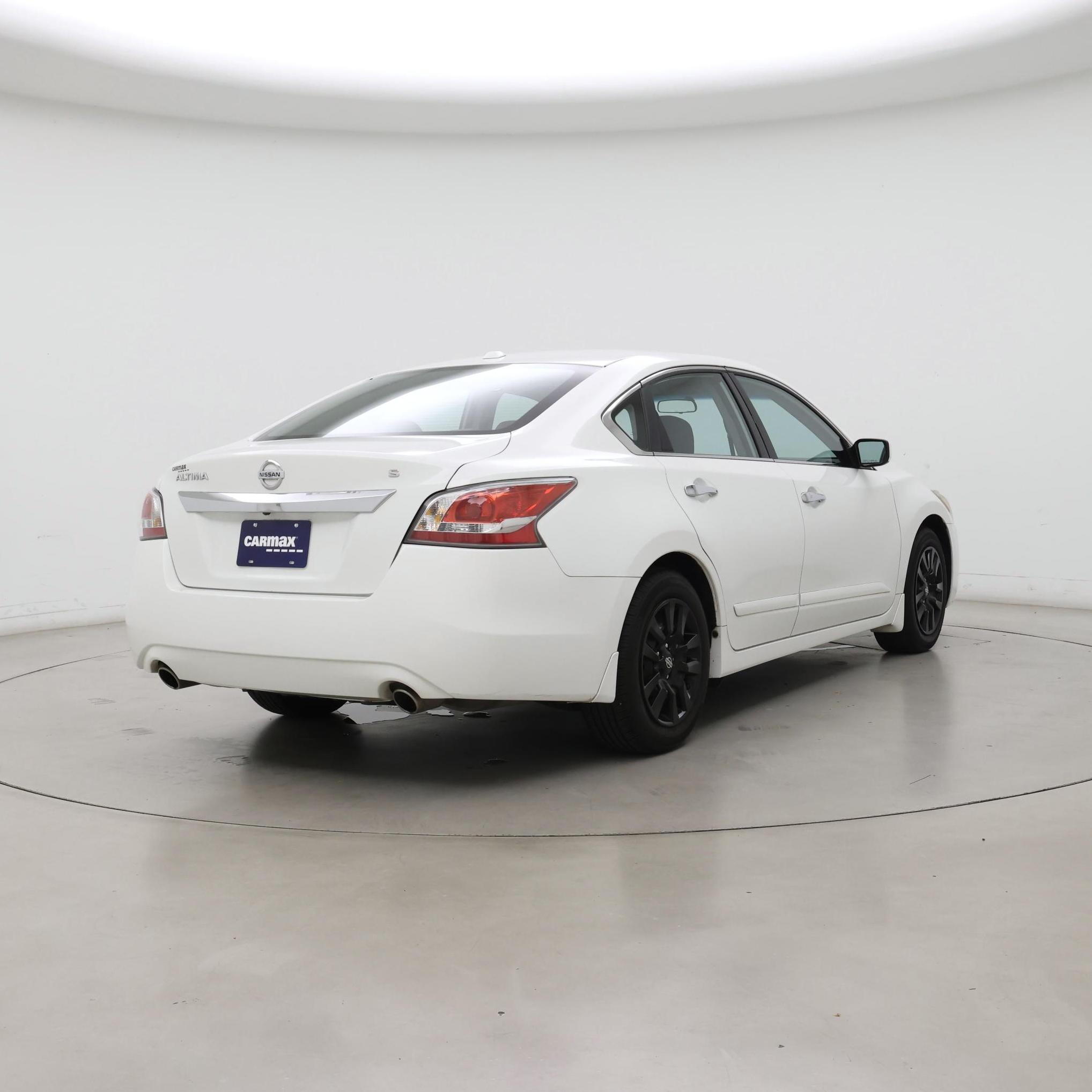 Thumbnail: 2015 Nissan Altima - 8