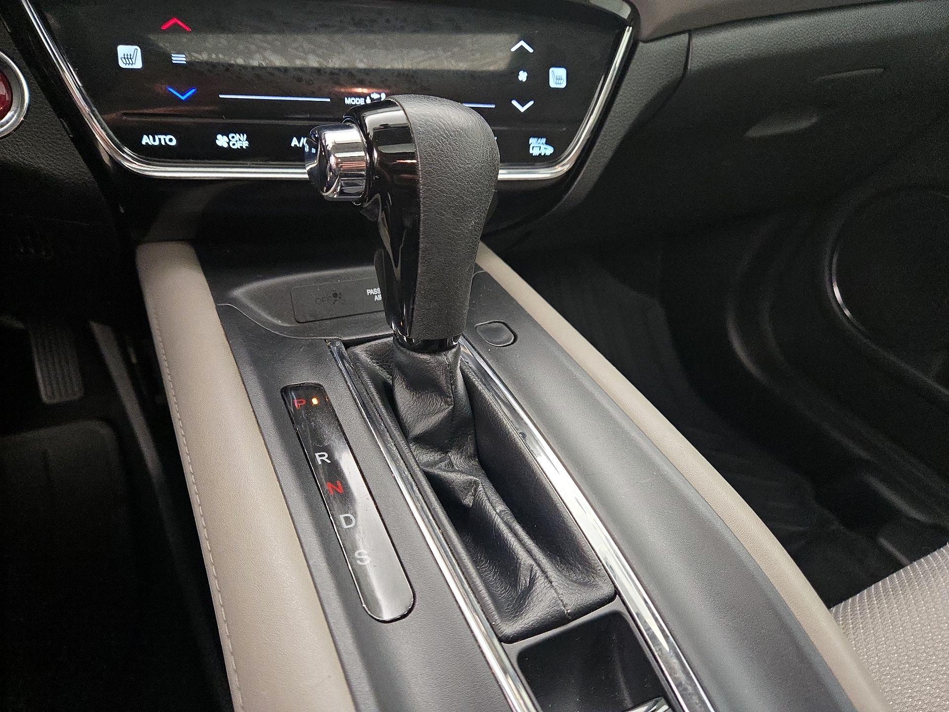 Thumbnail: 2017 Honda HR-V - 17