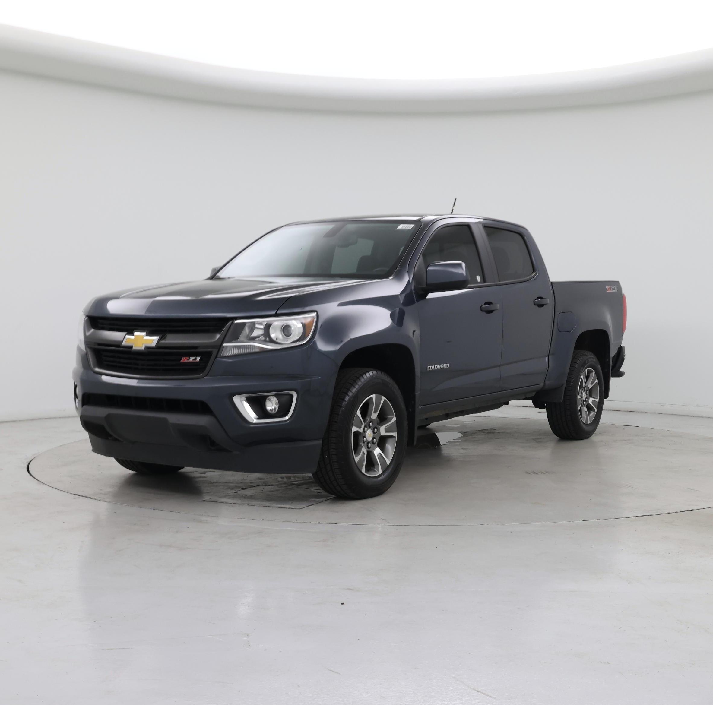 Thumbnail: 2019 Chevrolet Colorado - 4