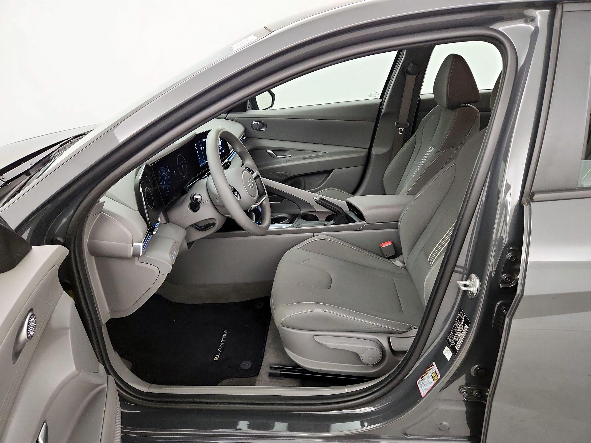 Thumbnail: 2024 Hyundai Elantra - 11