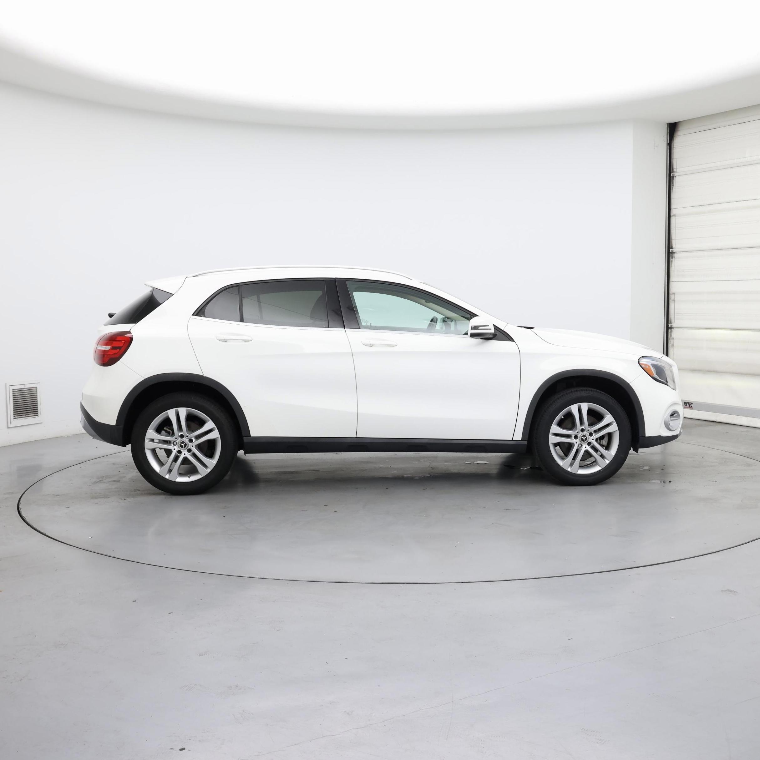 Thumbnail: 2020 Mercedes-Benz GLA - 7