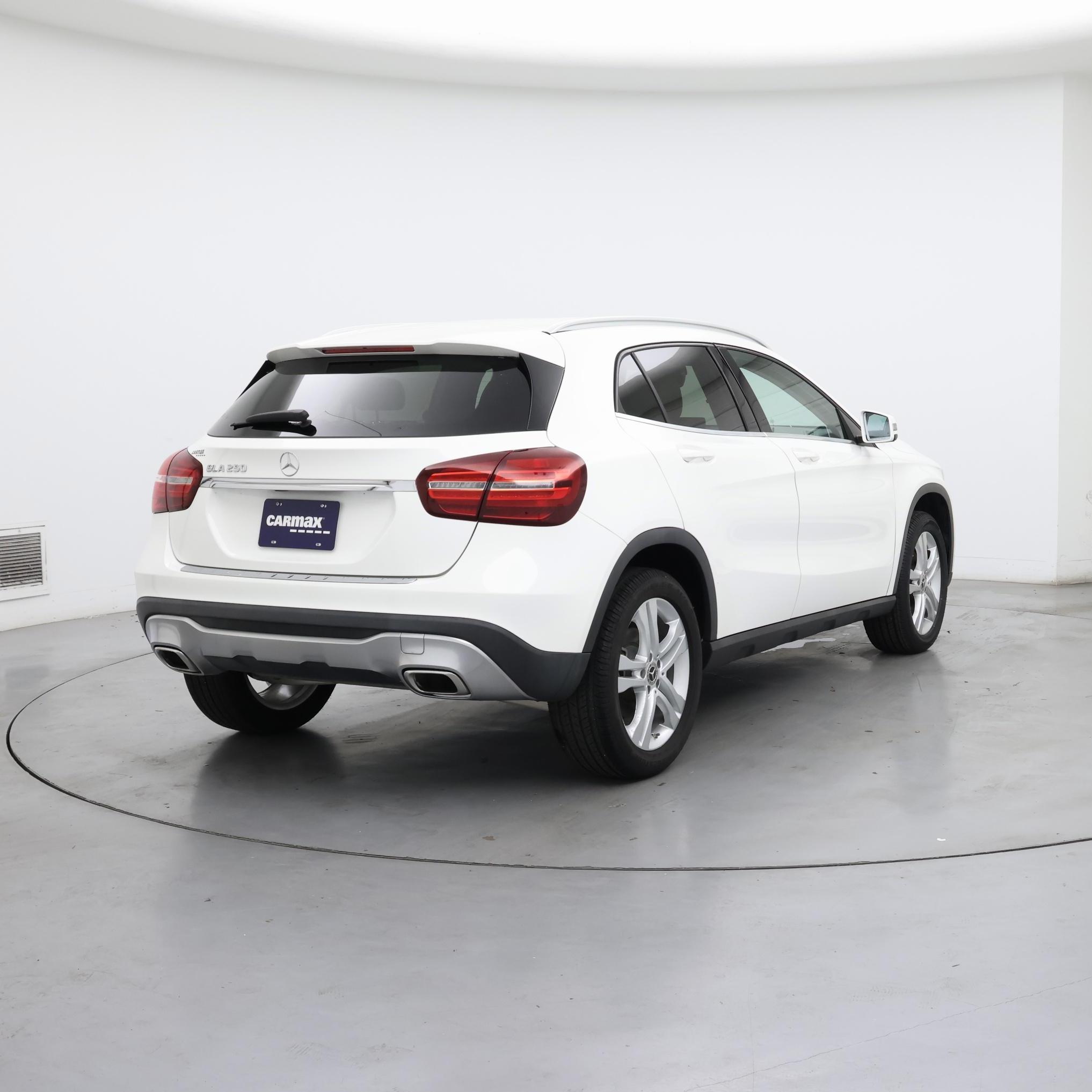 Thumbnail: 2020 Mercedes-Benz GLA - 8