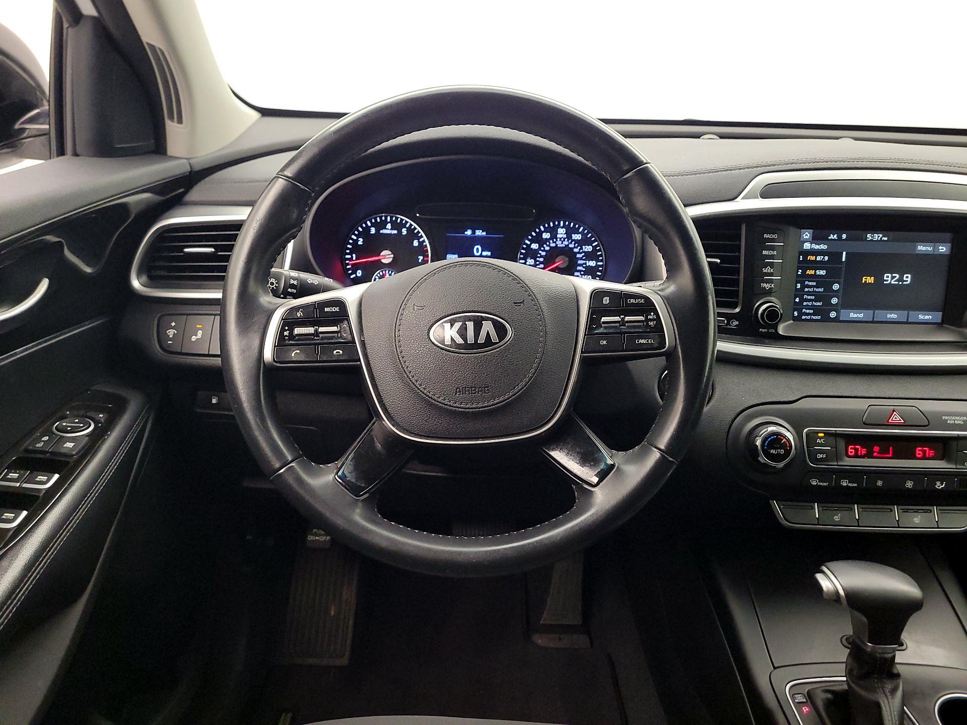 Thumbnail: 2020 Kia Sorento - 10