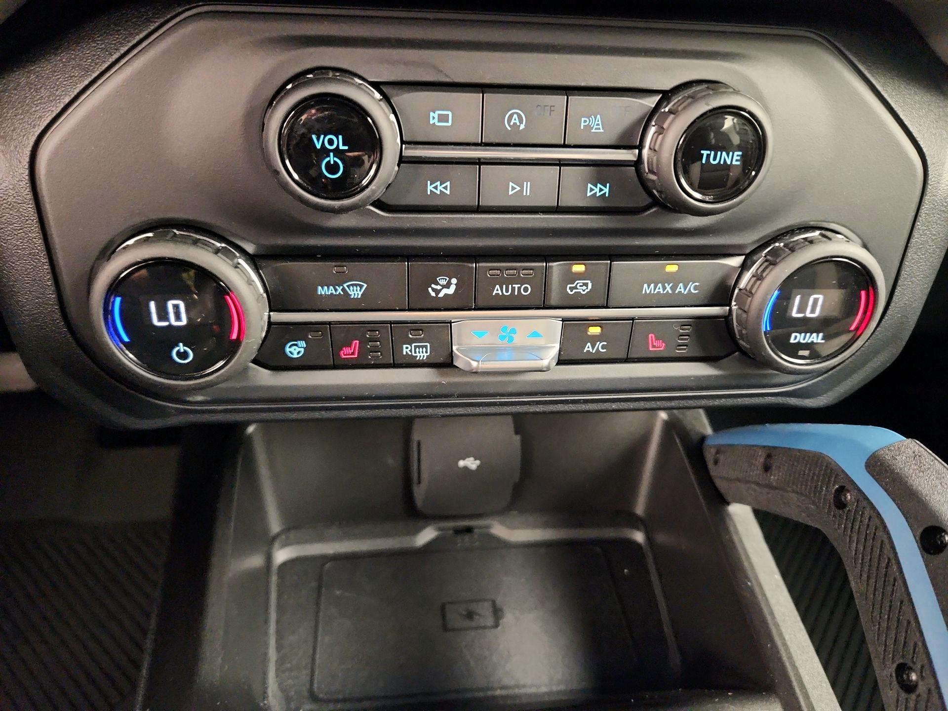 Thumbnail: 2023 Ford Bronco - 17