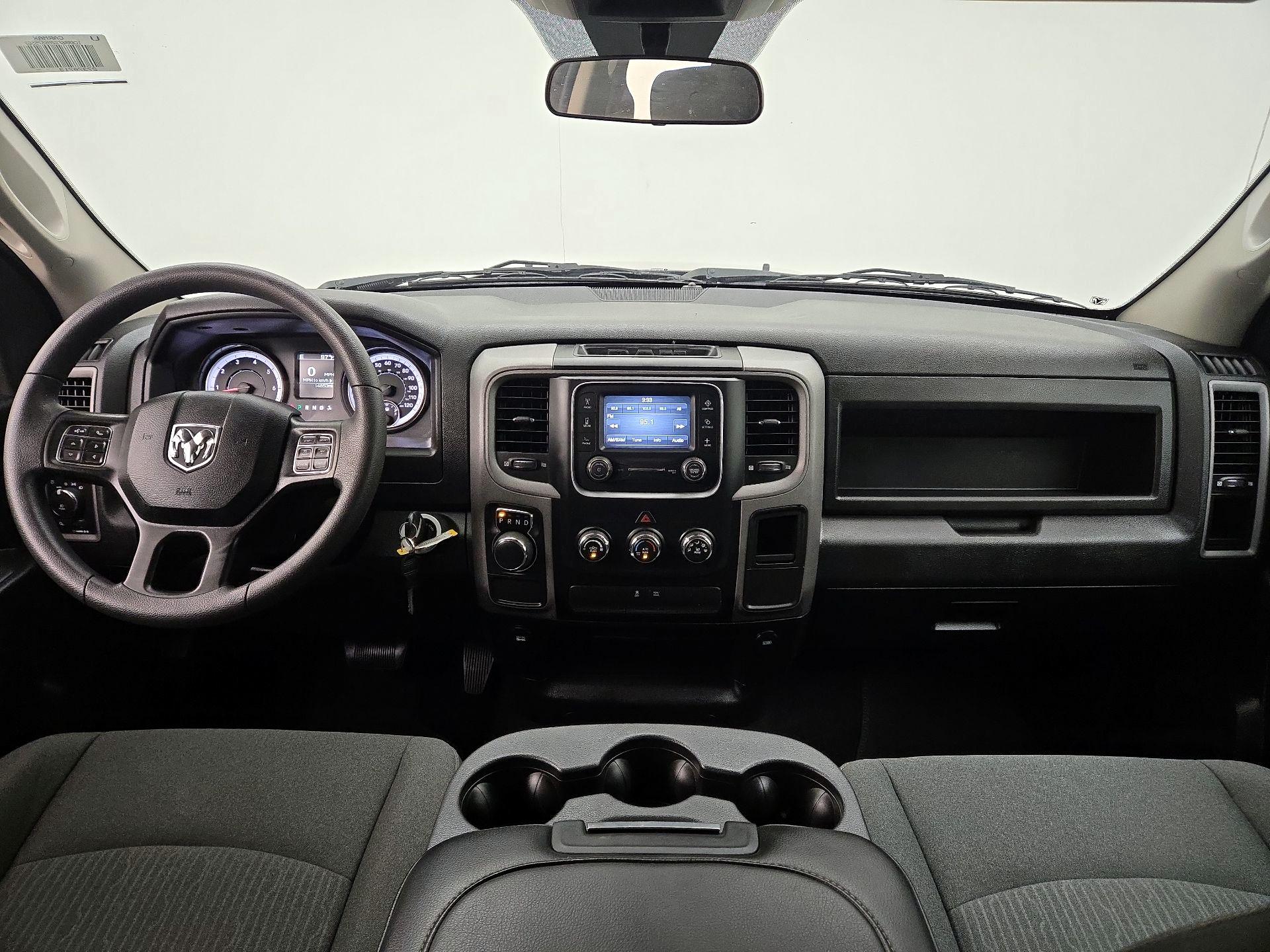 Thumbnail: 2021 RAM 1500 Classic - 9
