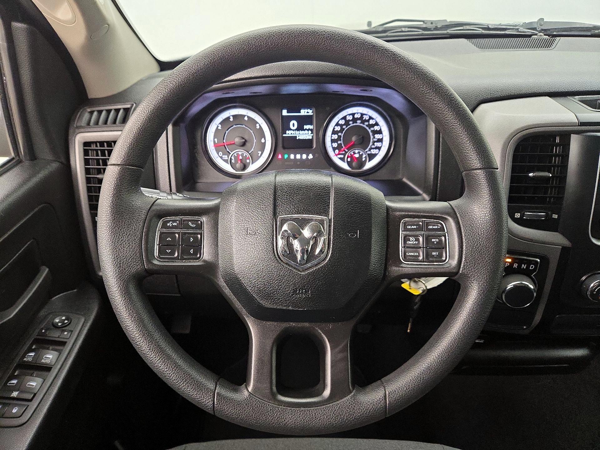 Thumbnail: 2021 RAM 1500 Classic - 10