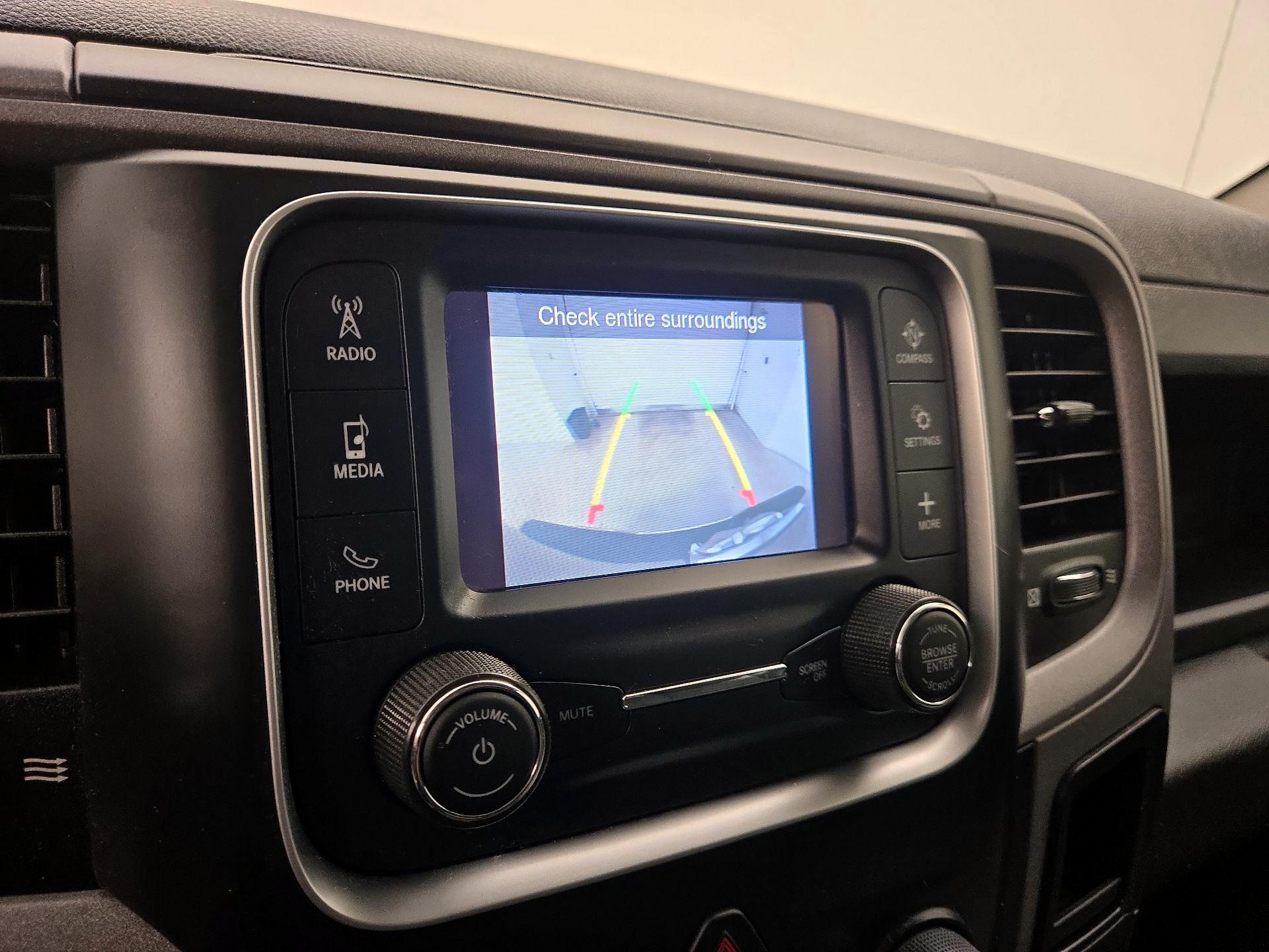 Thumbnail: 2021 RAM 1500 Classic - 14