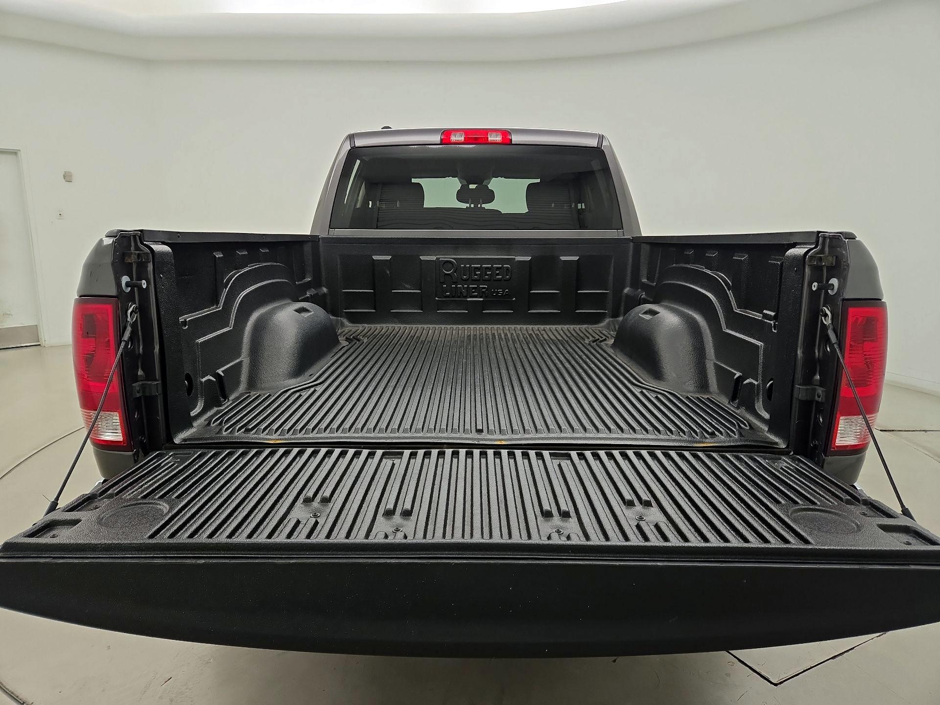Thumbnail: 2021 RAM 1500 Classic - 20