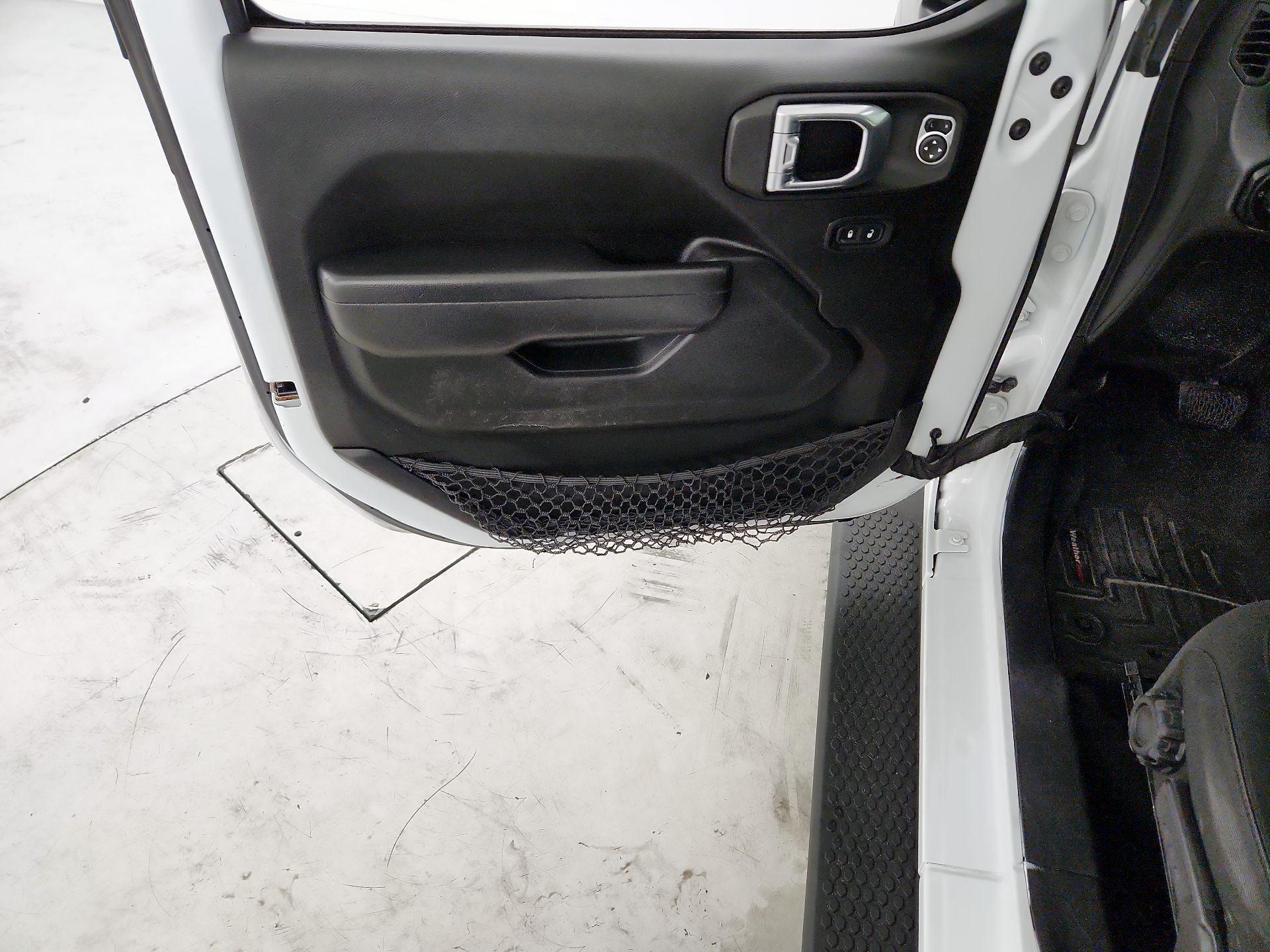 Thumbnail: 2021 Jeep Wrangler - 12