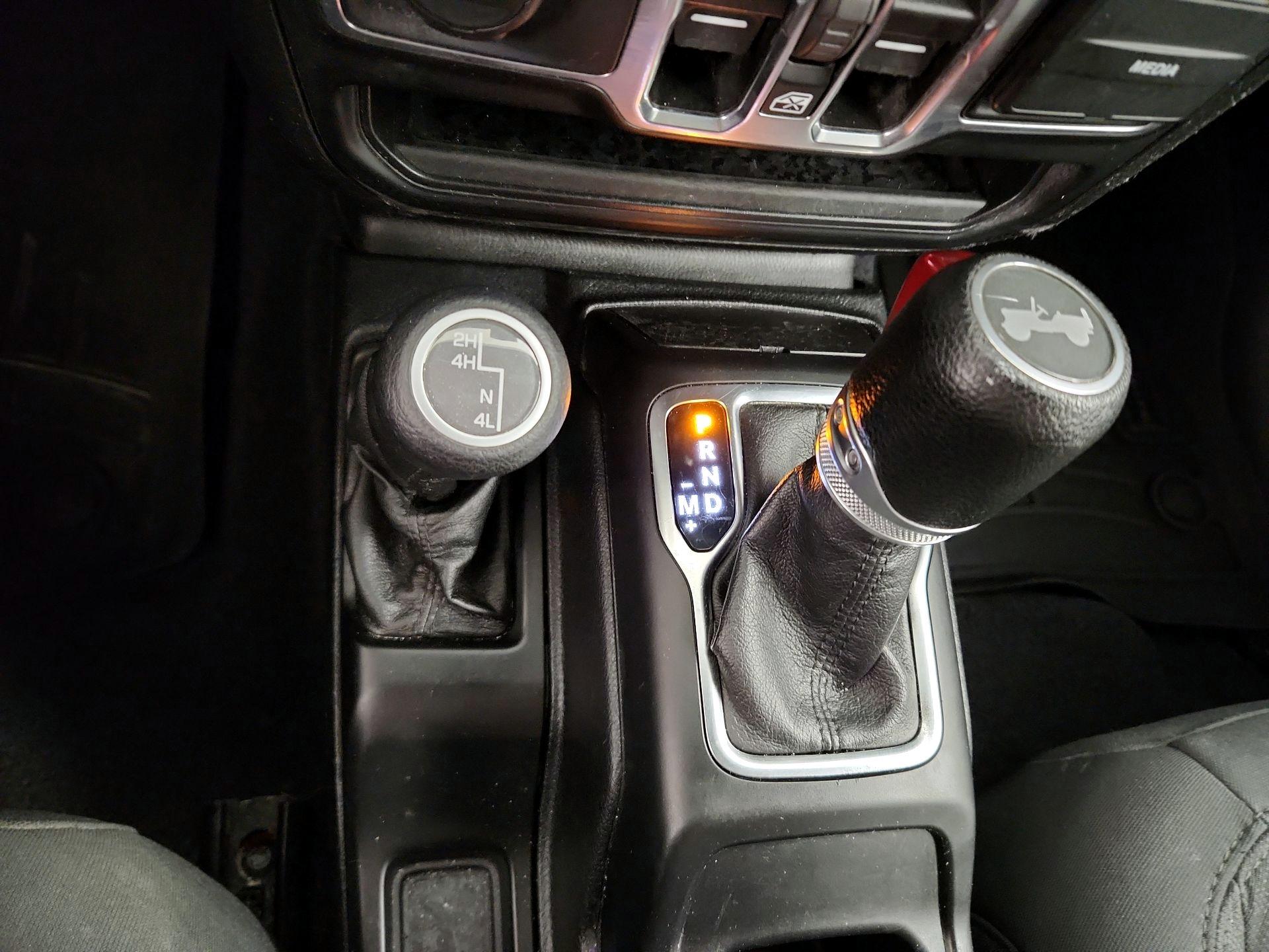 Thumbnail: 2021 Jeep Wrangler - 17