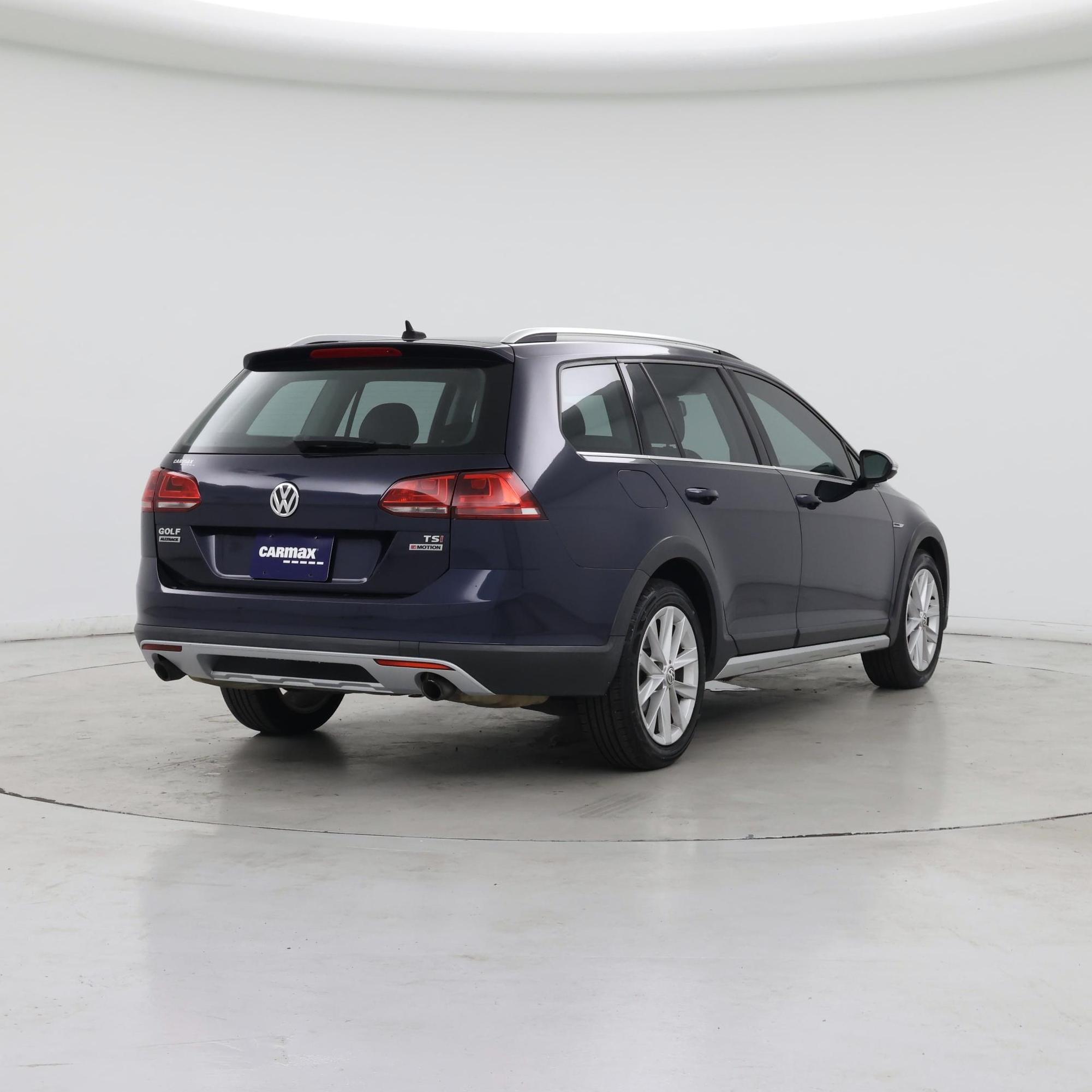 Thumbnail: 2017 Volkswagen Golf - 8