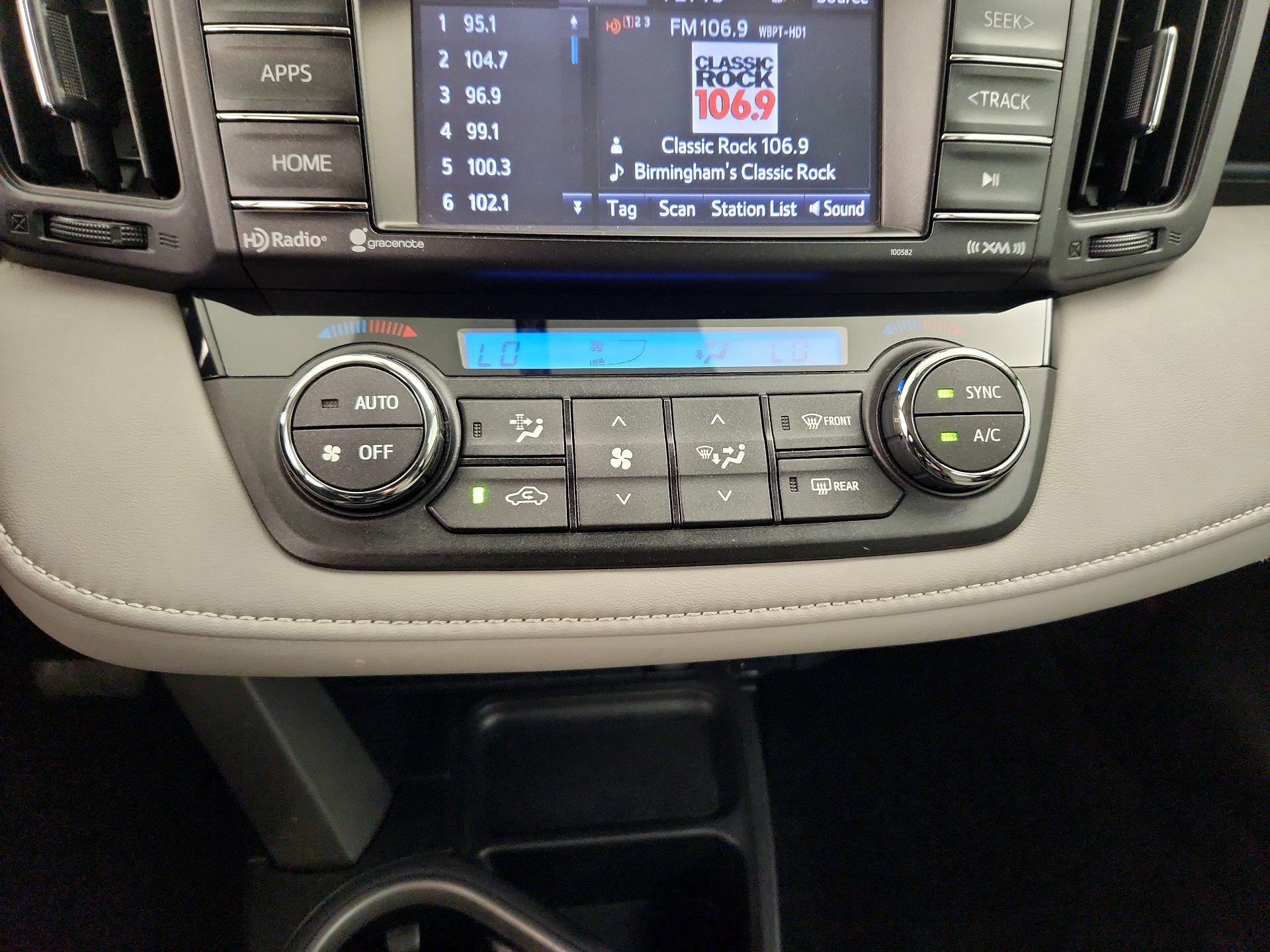 Thumbnail: 2016 Toyota RAV4 - 16