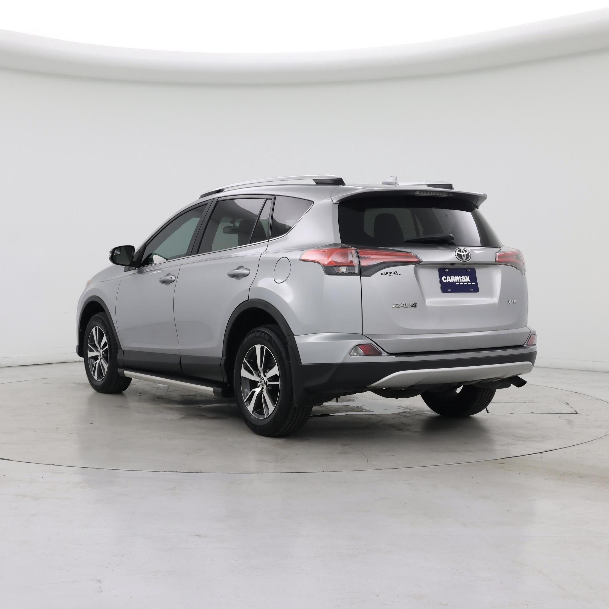 Thumbnail: 2016 Toyota RAV4 - 2