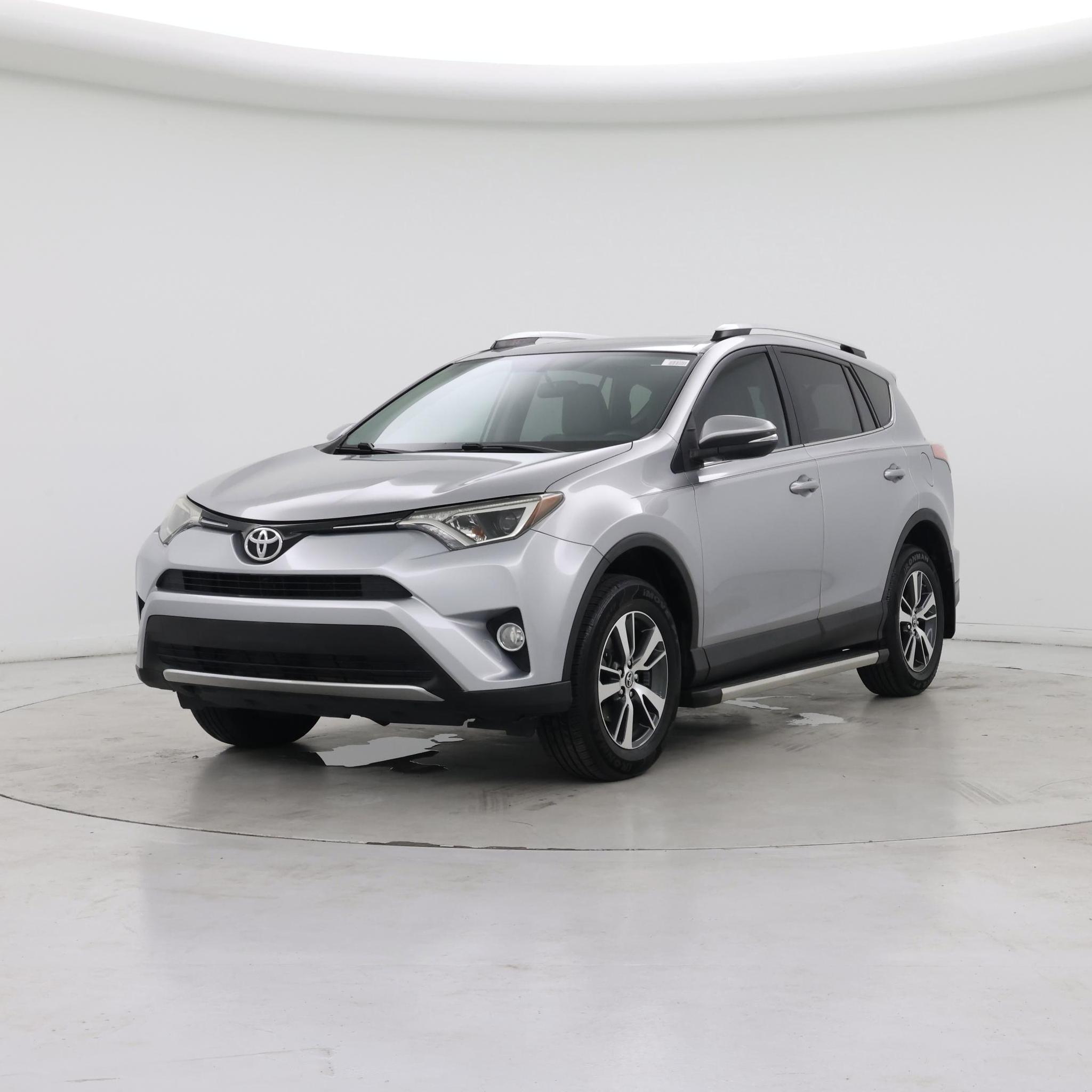 Thumbnail: 2016 Toyota RAV4 - 4