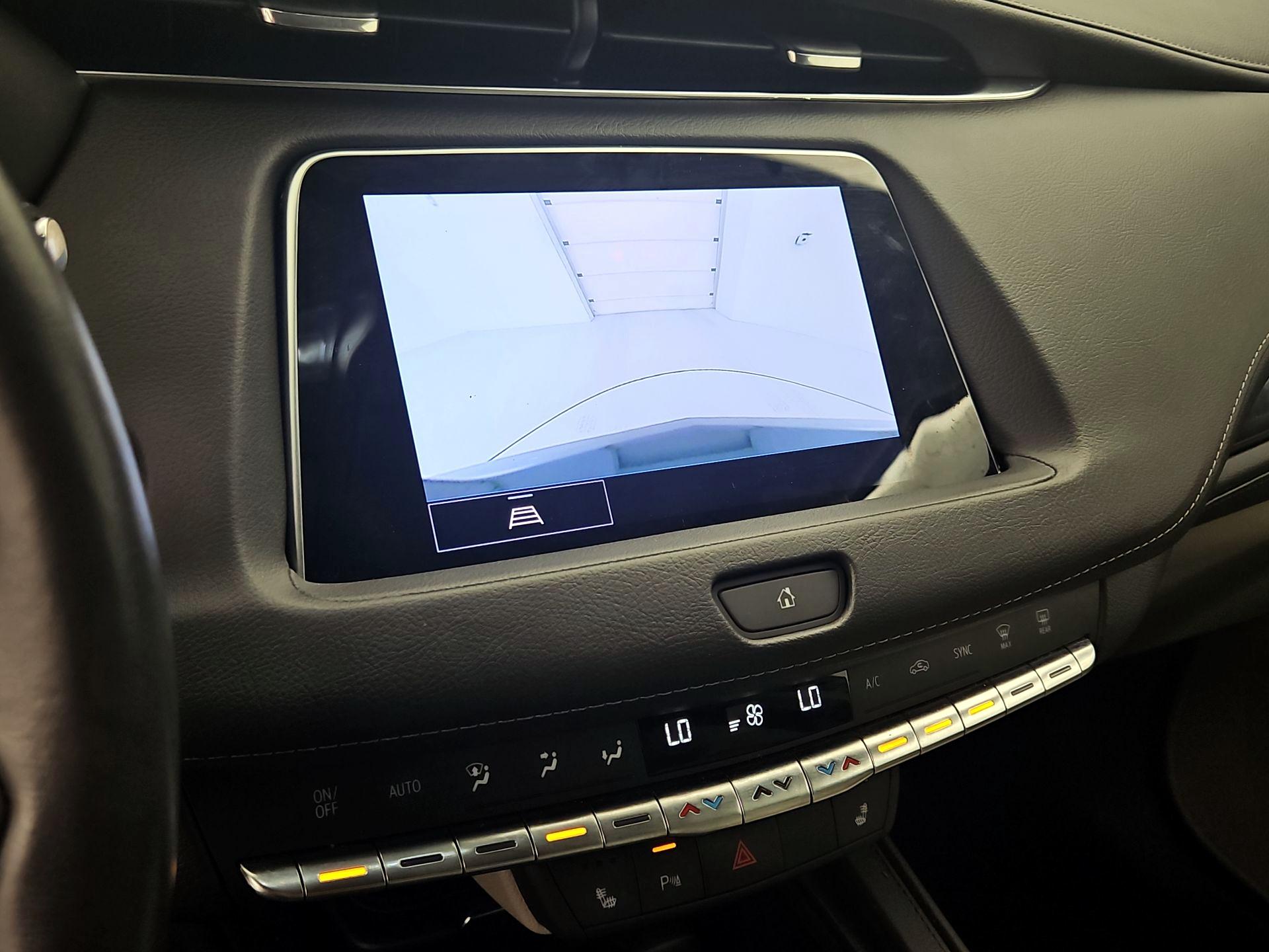 Thumbnail: 2023 Cadillac XT4 - 14
